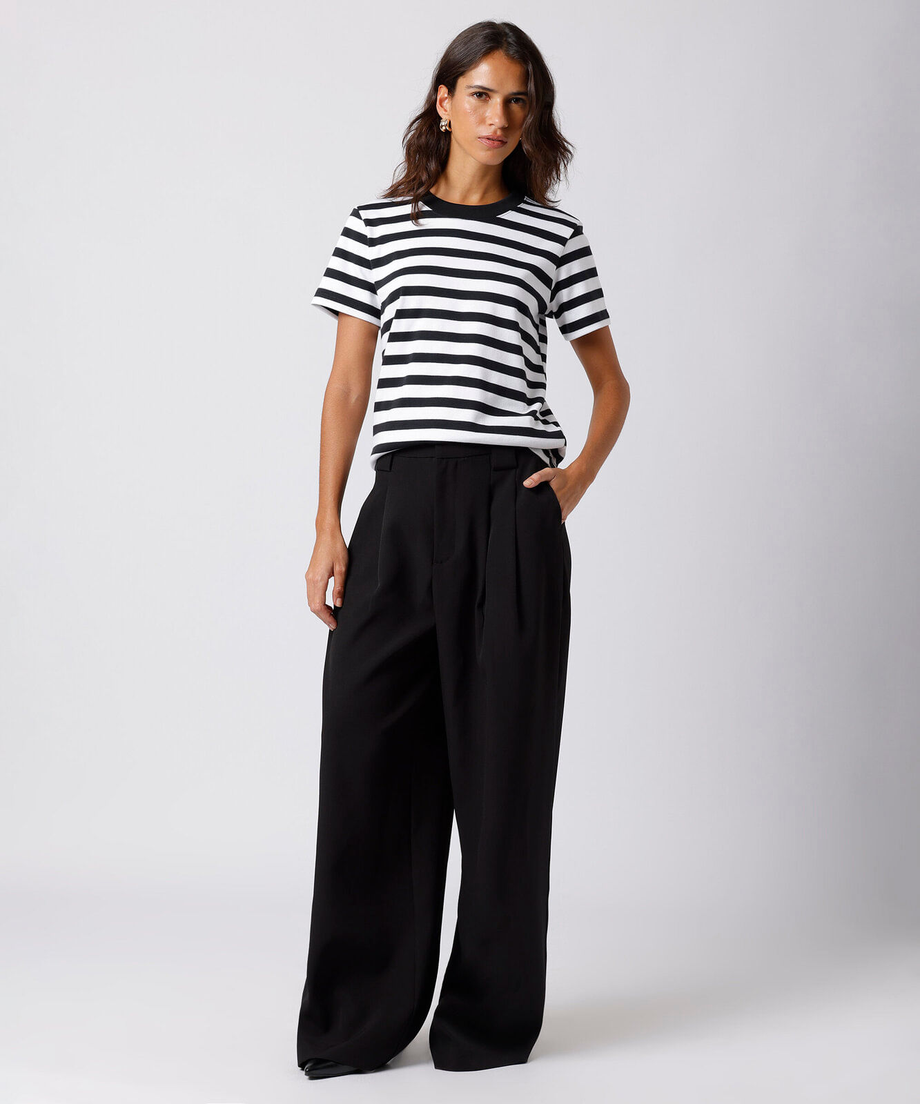 camiseta slim fit feminina de algodão peruano listrada mindset colorida
