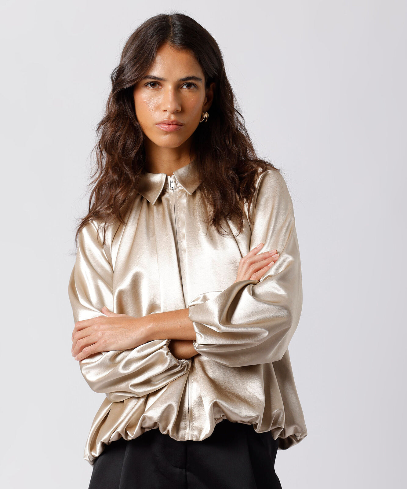jaqueta bomber feminina acetinada mindset bege