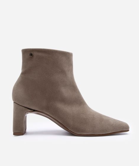 bota cano curto bico fino salto grosso via uno bege