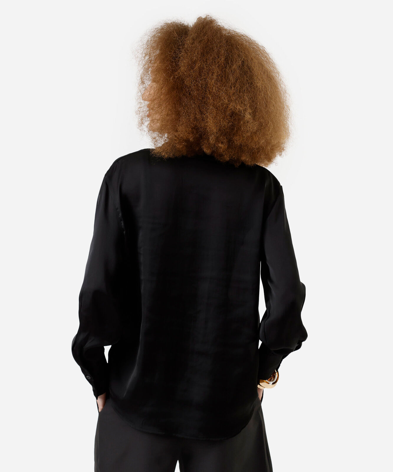 camisa feminina manga longa acetinada preta