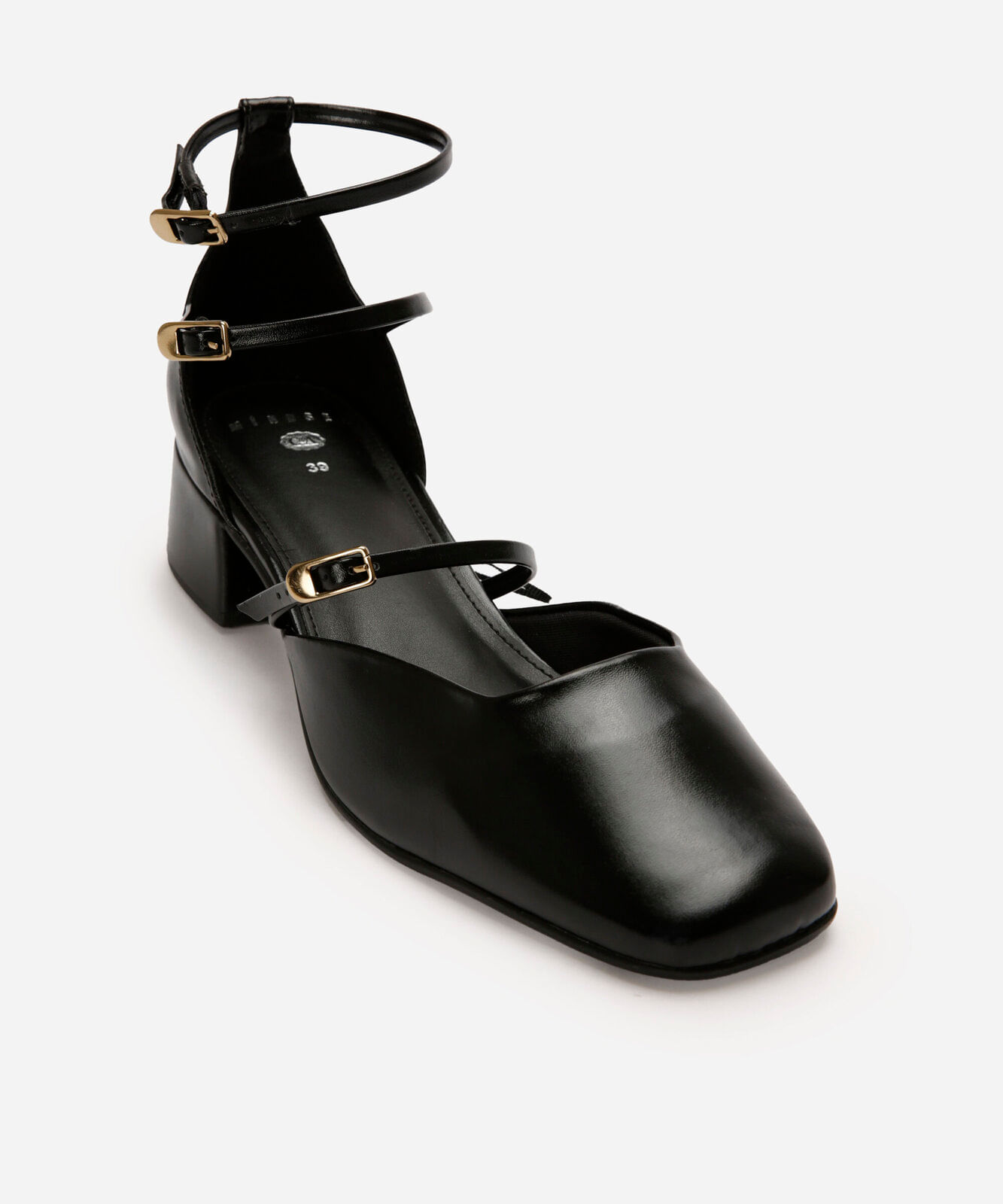 scarpin tiras finas salto baixo mindset preto