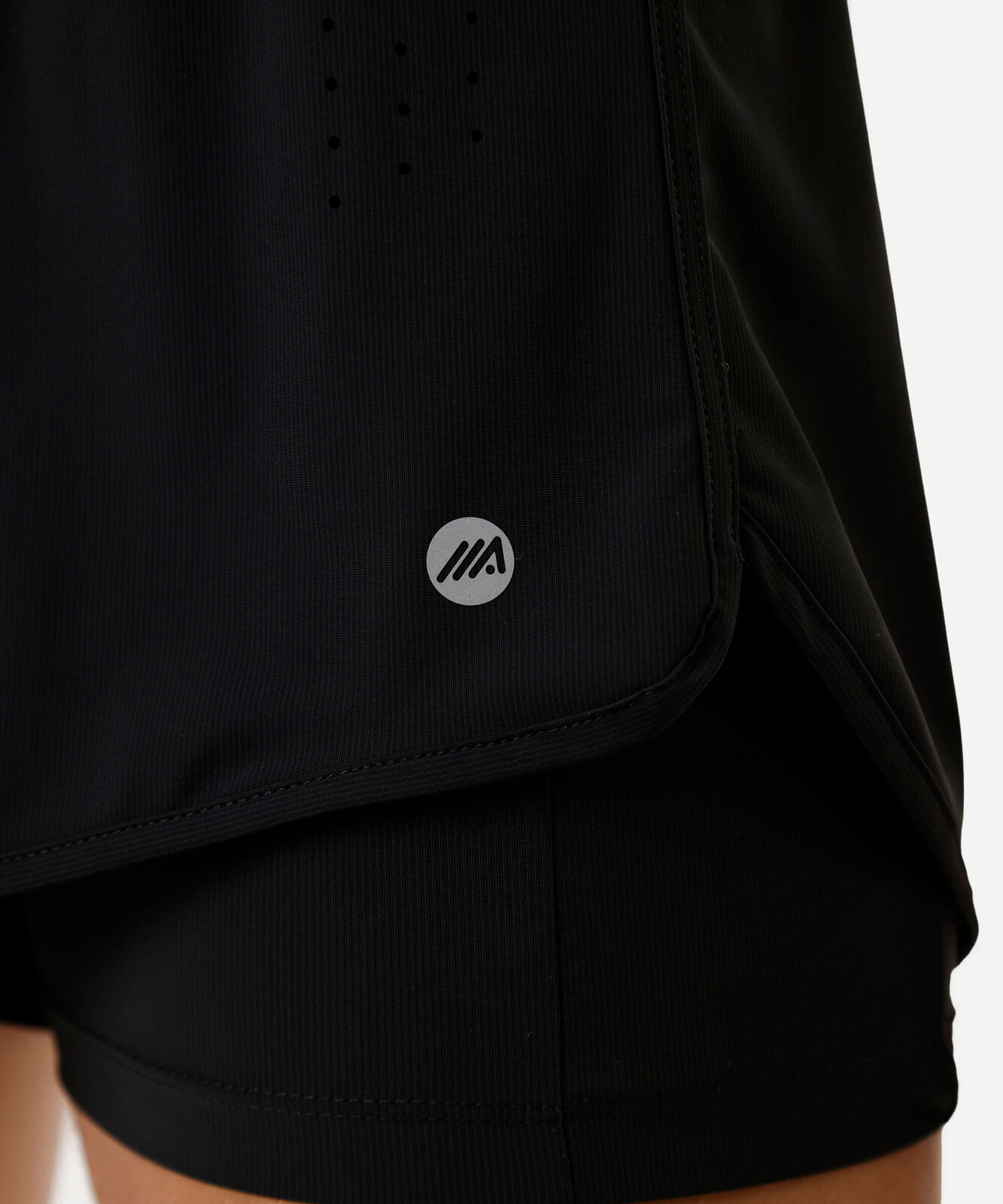 short feminino esportivo com bermuda interna preto