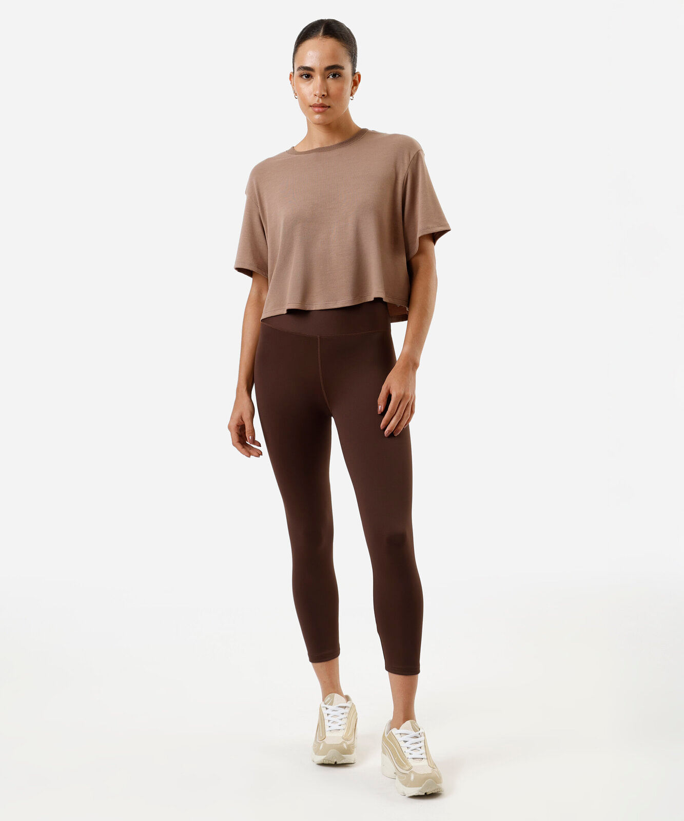 camiseta esportiva box fit feminina cropped  marrom
