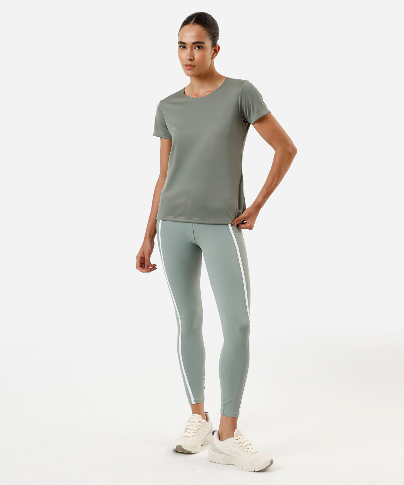 blusa feminina básica manga curta esportiva ace verde