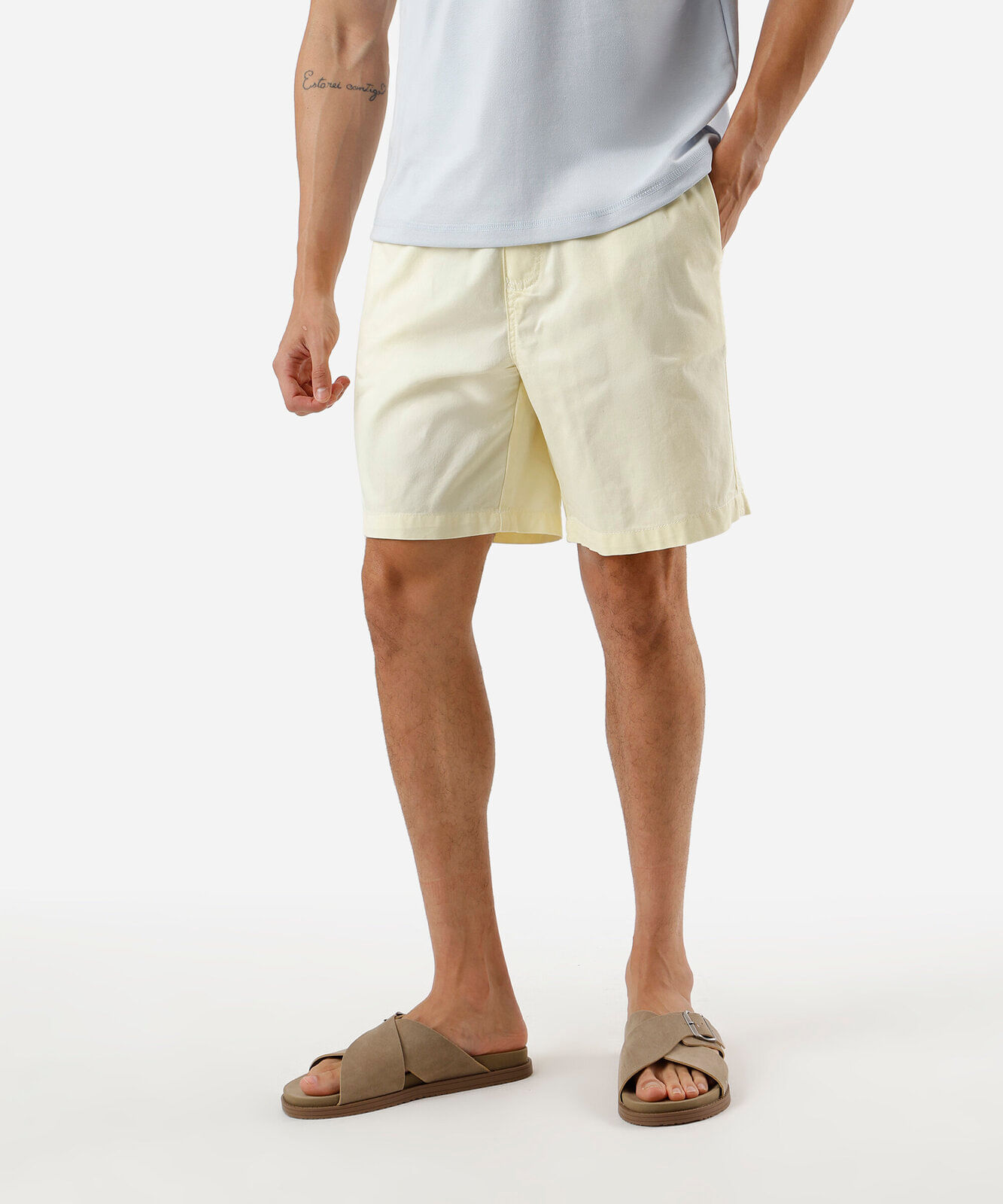 bermuda jogger masculina de sarja amarela