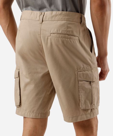 bermuda cargo masculina de sarja bege