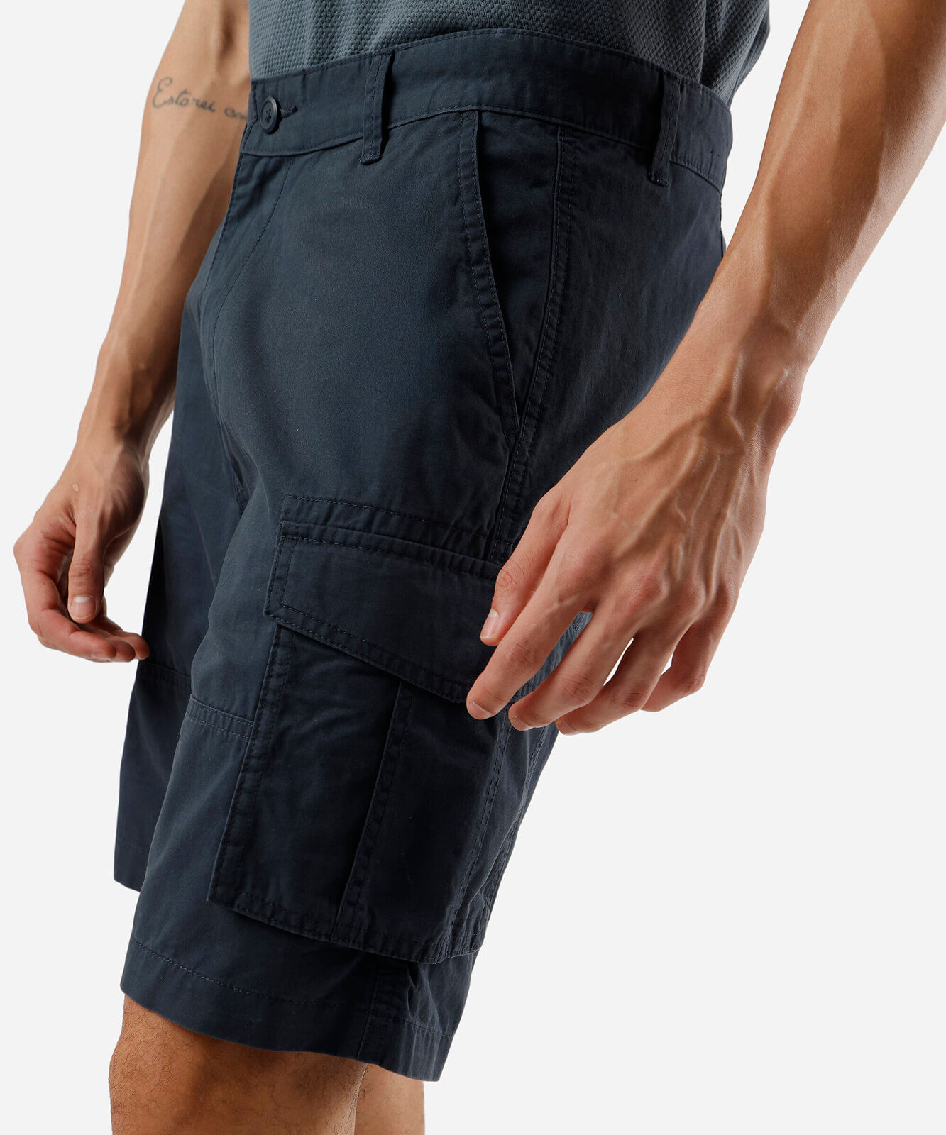 bermuda cargo masculina de sarja azul