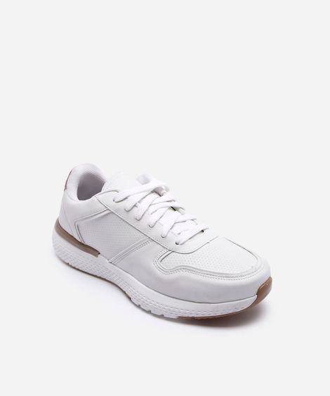 tênis esportivo com recortes branco