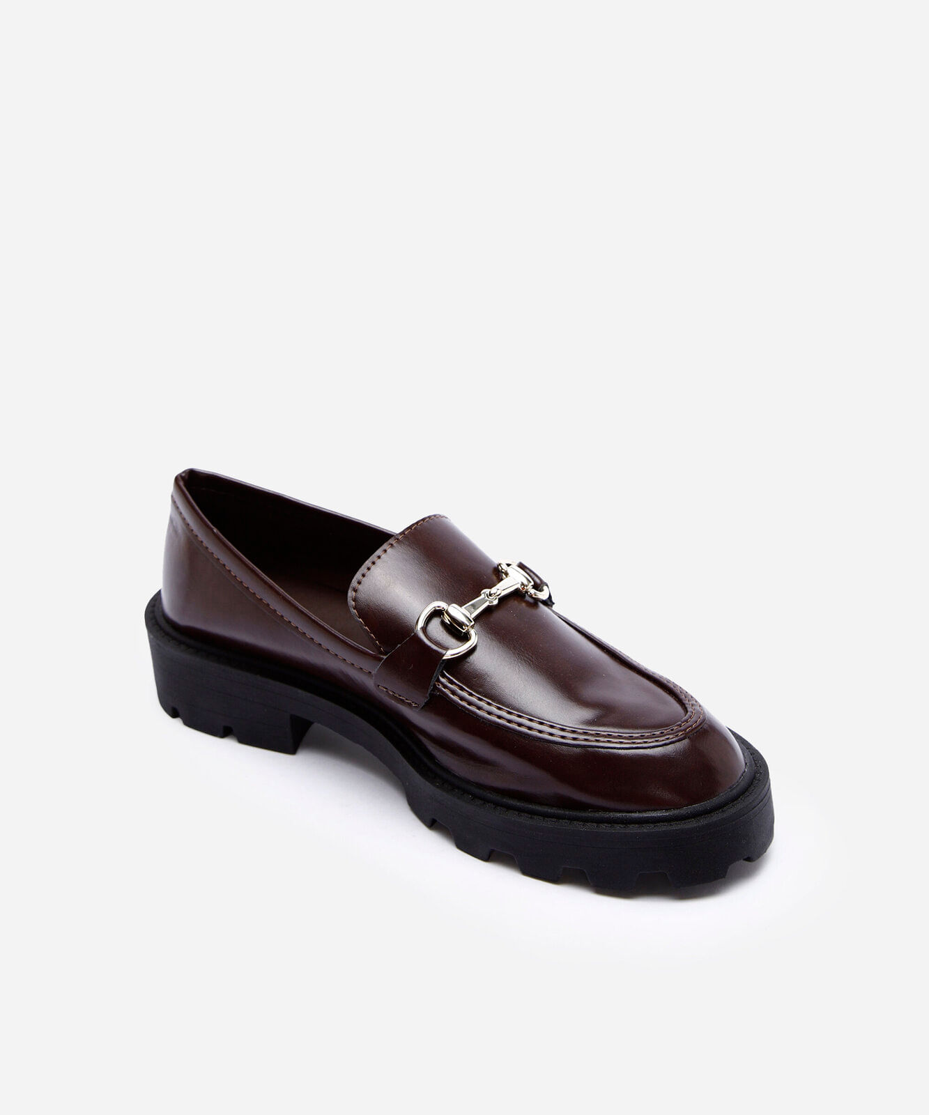 mocassim com fivela tratorado marrom