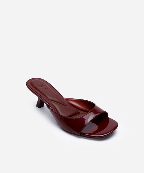 tamanco kitten com salto quadrado vinho