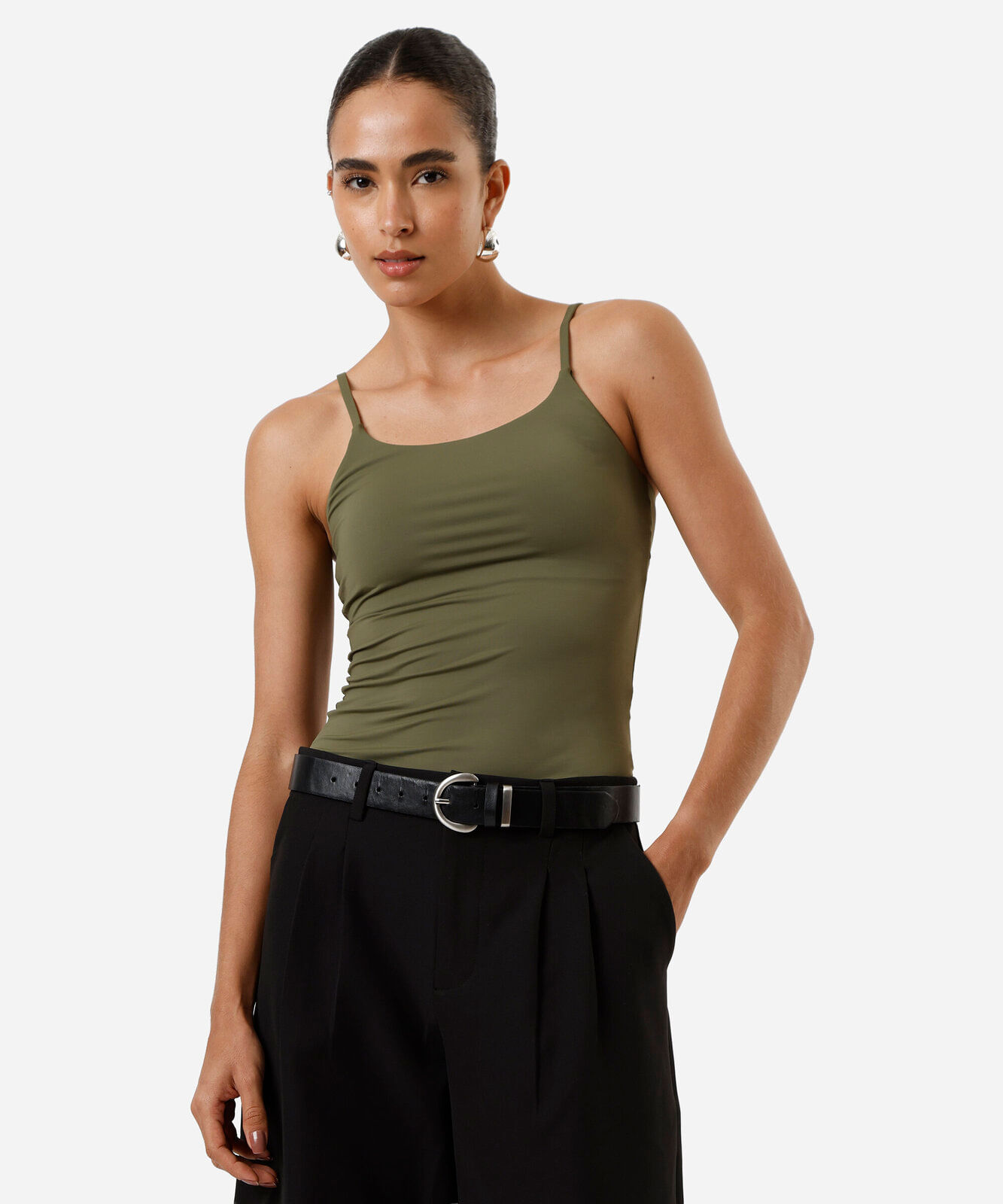 regata básica feminina de poliamida com bojos removíveis verde