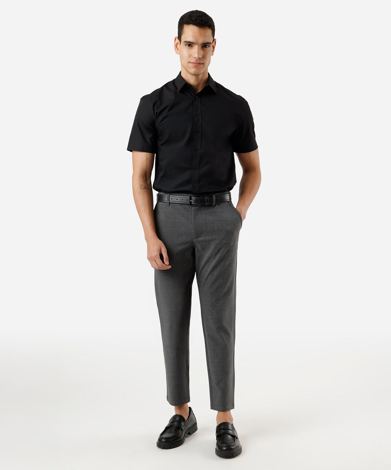 calça slim masculina xadrez com bolsos cinza