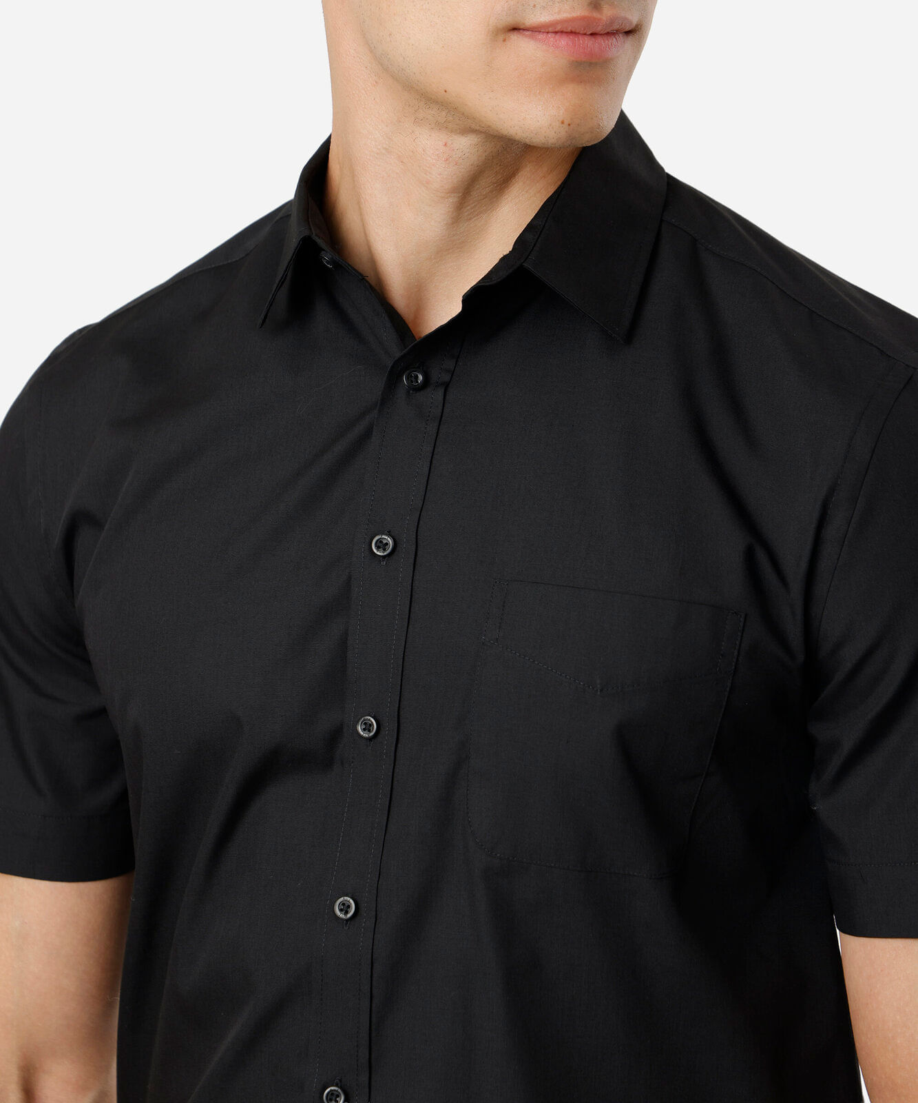 camisa manga curta com bolso preta