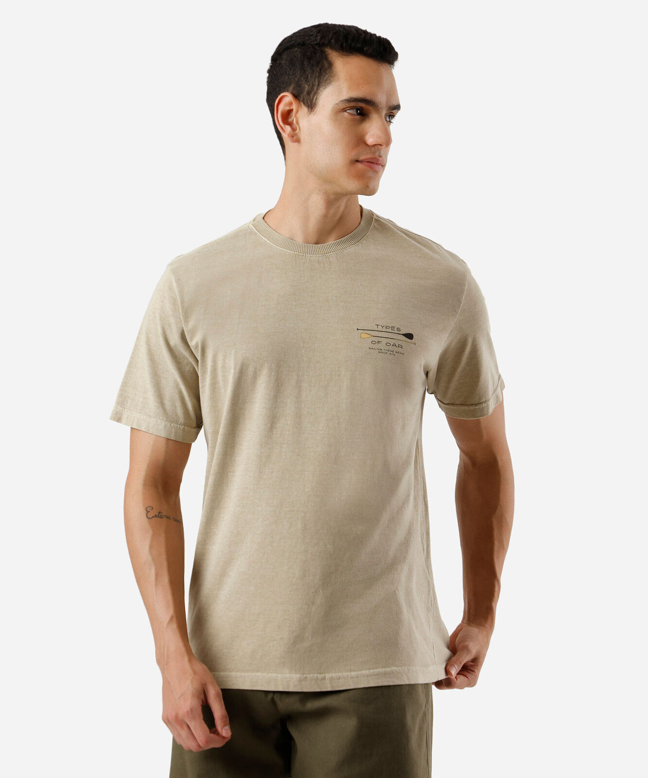 camiseta masculina de algodão estampada estonada bege