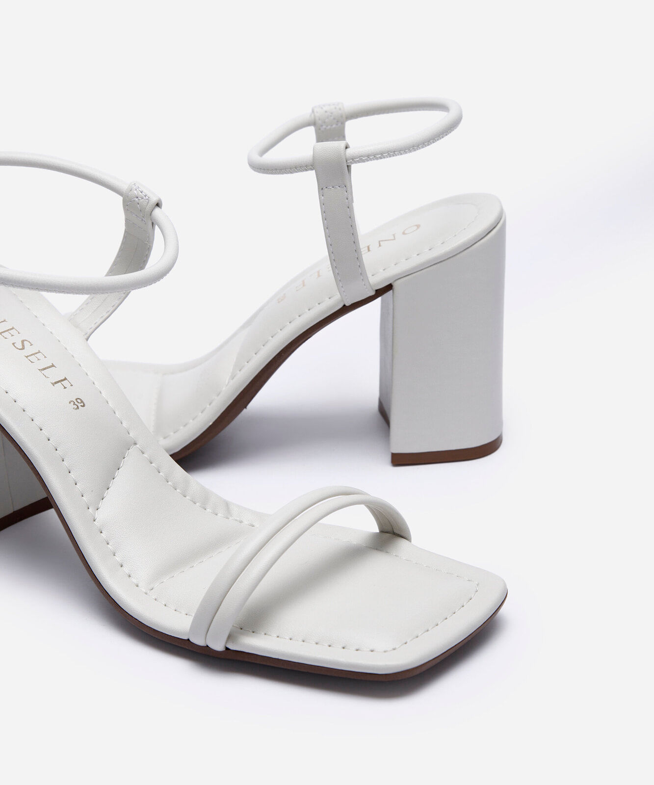 sandália feminina salto bloco oneself off white