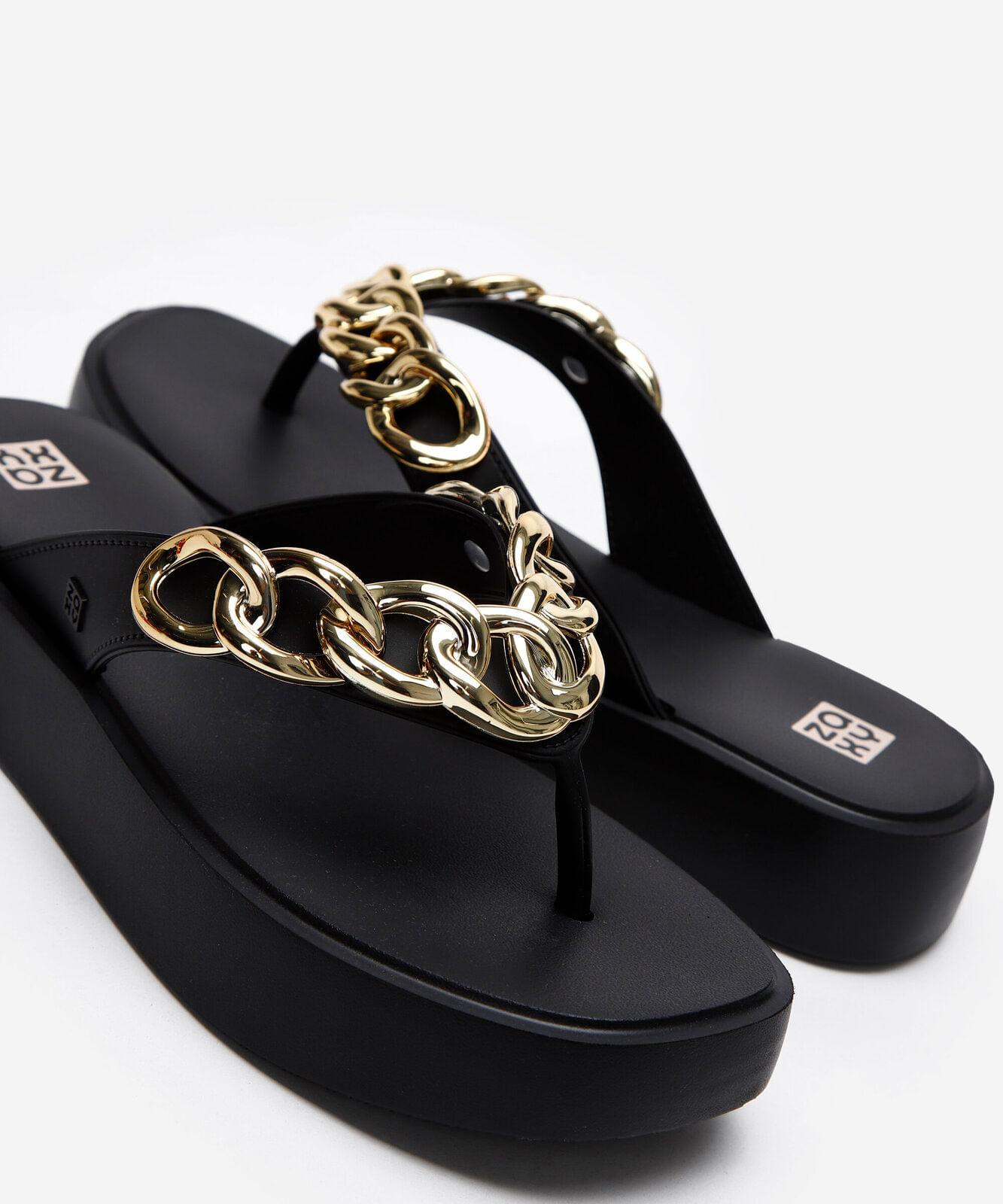 sandália flatform feminina zaxy com elos preta