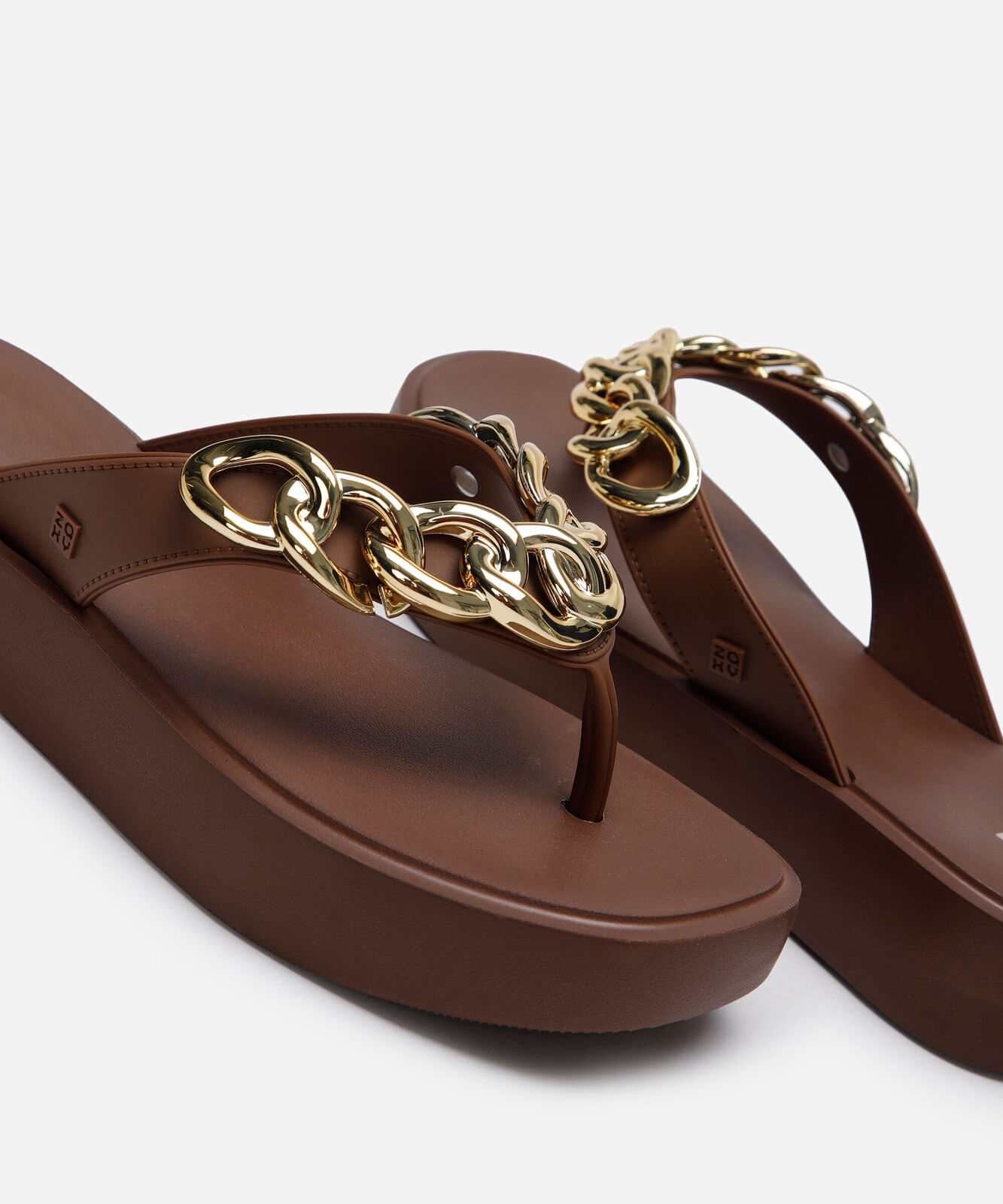 sandália flatform feminina zaxy com elos marrom