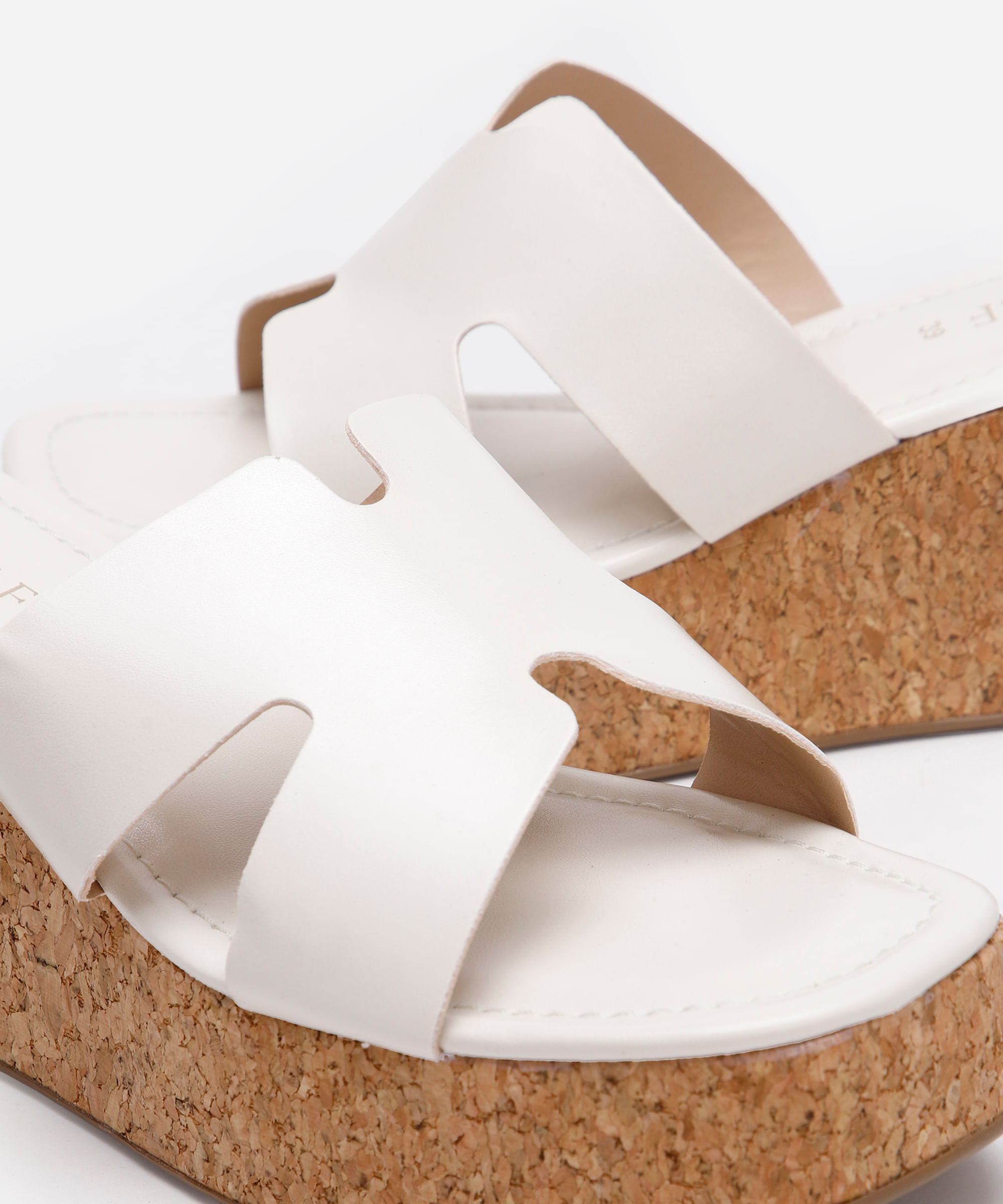 sandália plataforma com recortes oneself off white