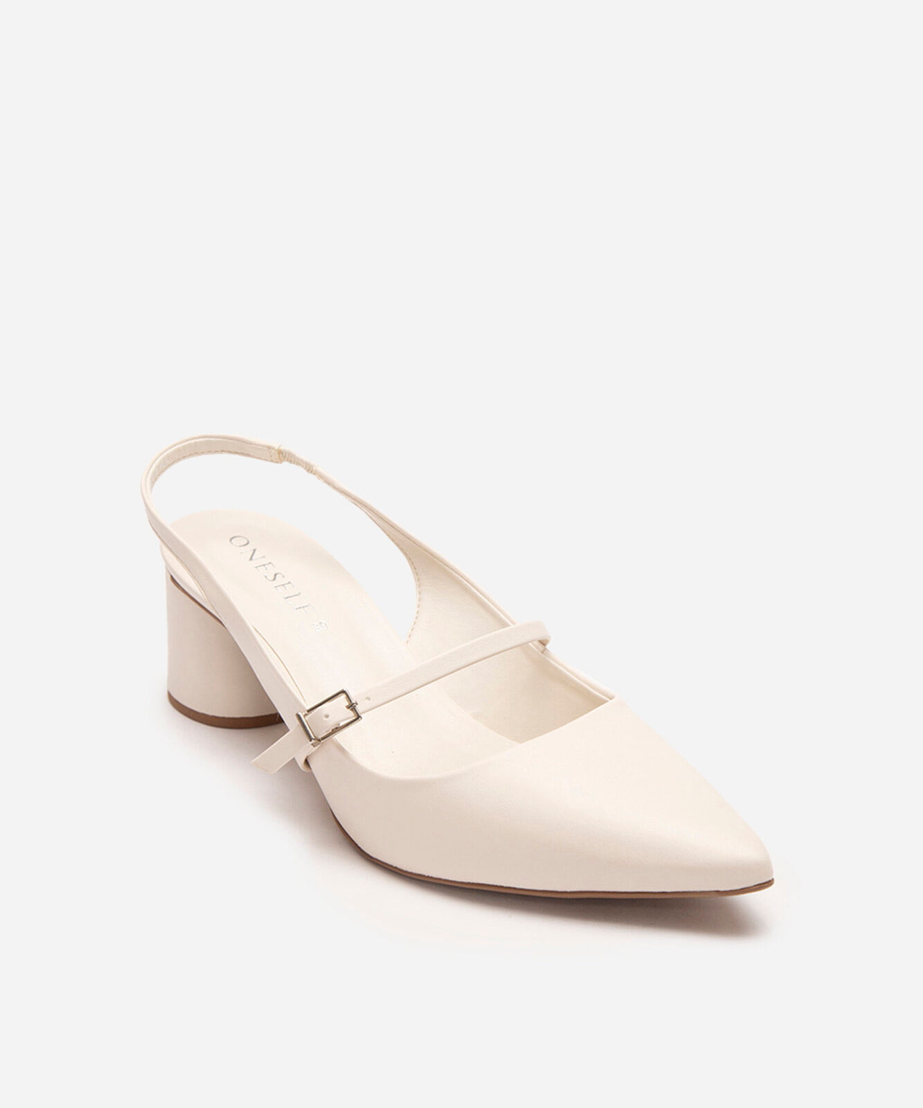 scarpin salto baixo com fivela oneself off white