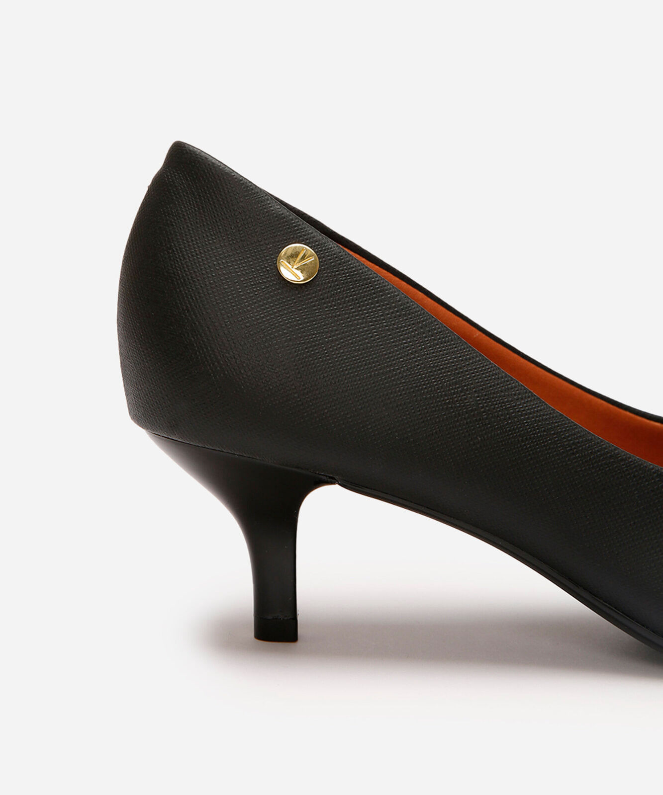 Scarpin Feminino Bico Fino Salto Médio Vizzano  Preto