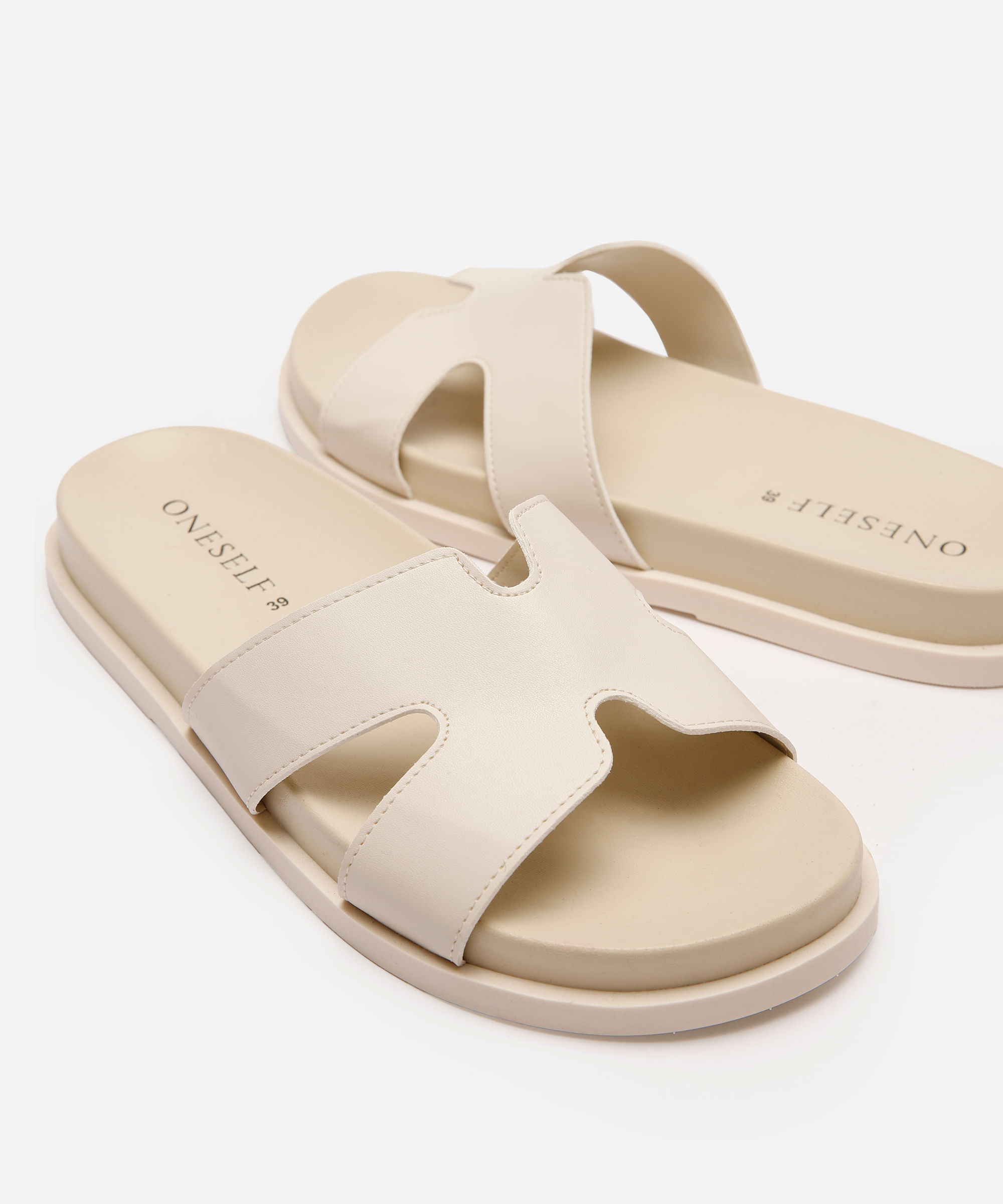 papete feminina com recortes oneself off white