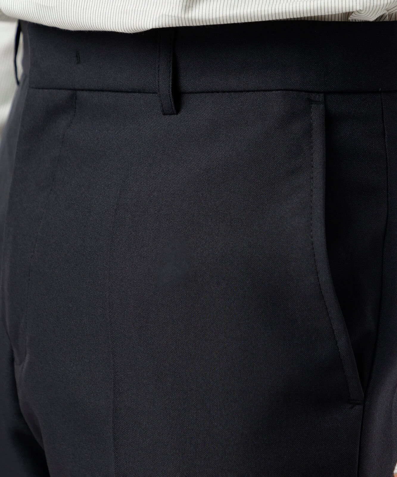 calça social reta de alfaiataria masculina cinza