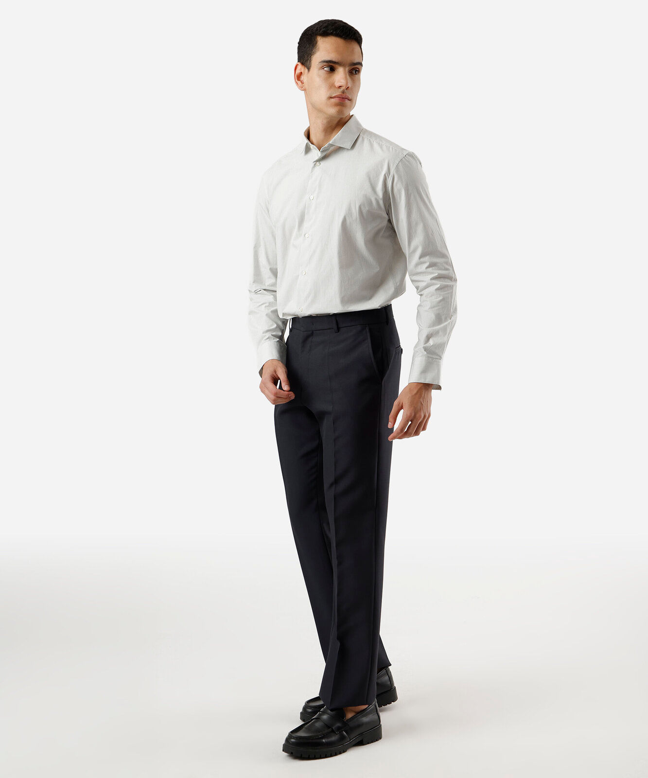 calça social reta de alfaiataria masculina cinza