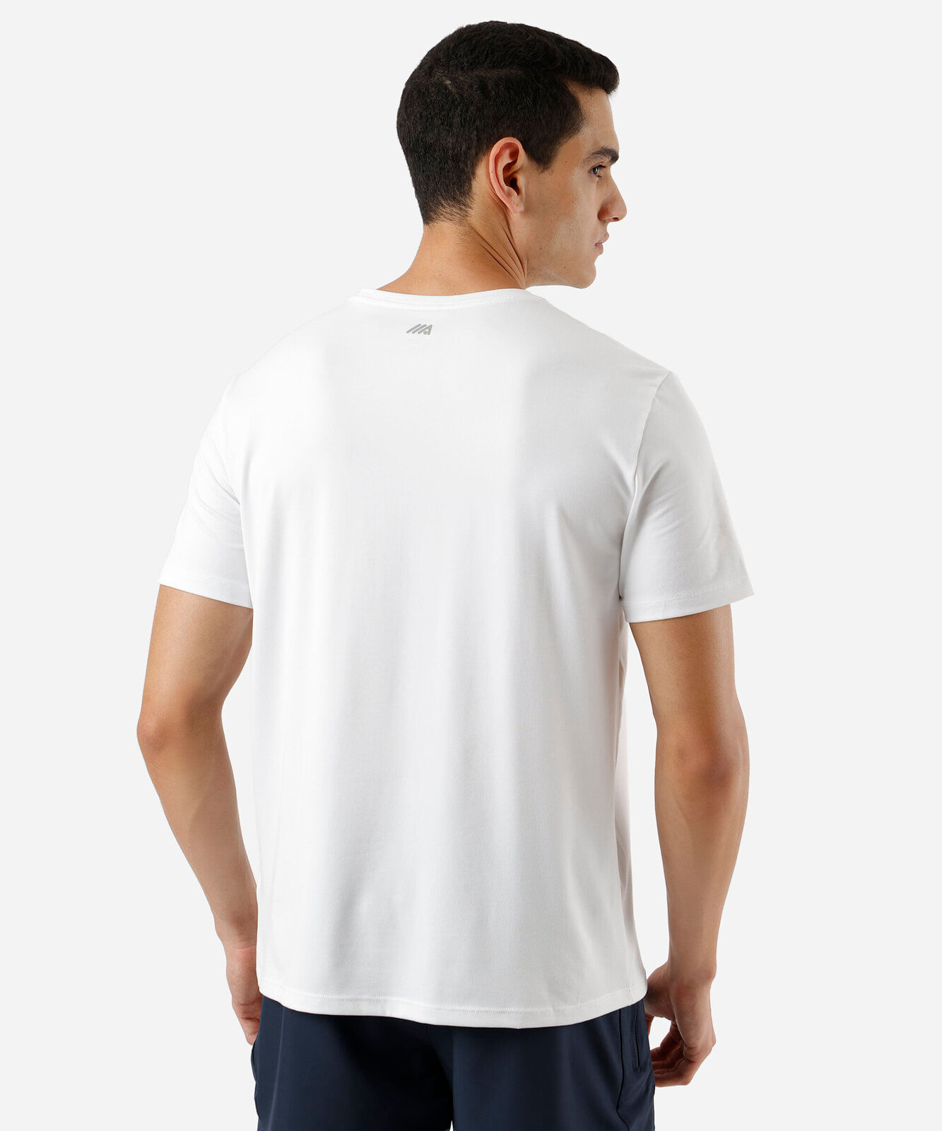 camiseta esportiva básica masculina branca