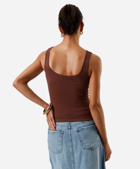 regata básica feminina de poliamida canelada marrom