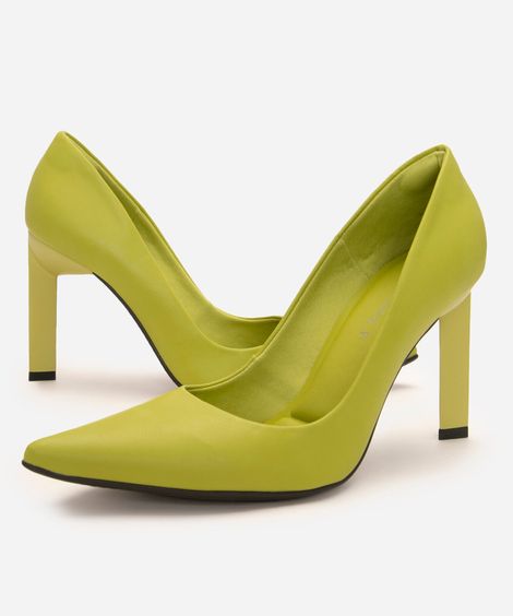 scarpin bico fino salto triângulo oneself verde claro
