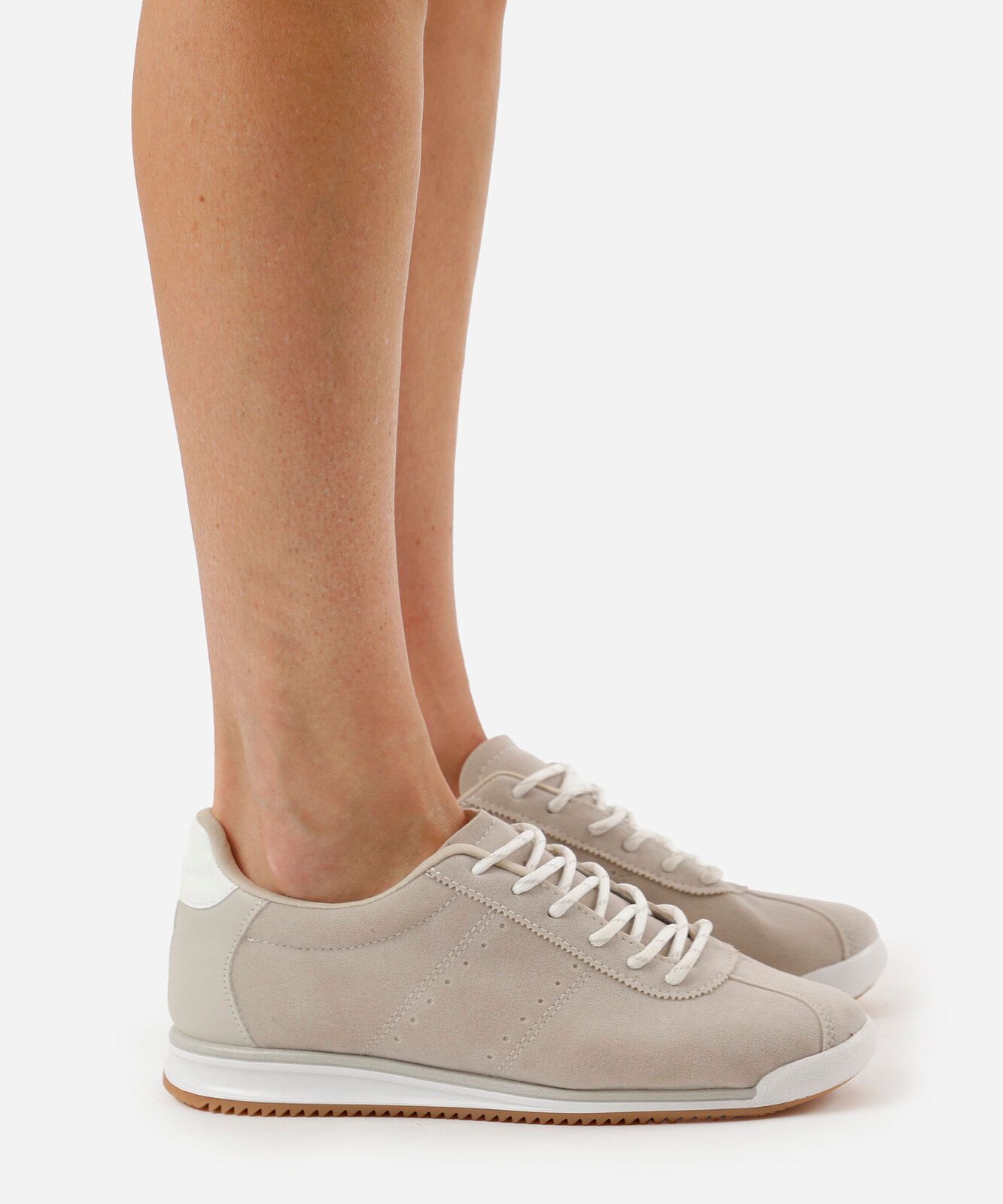 tênis feminino jogging chuteira camurça cinza