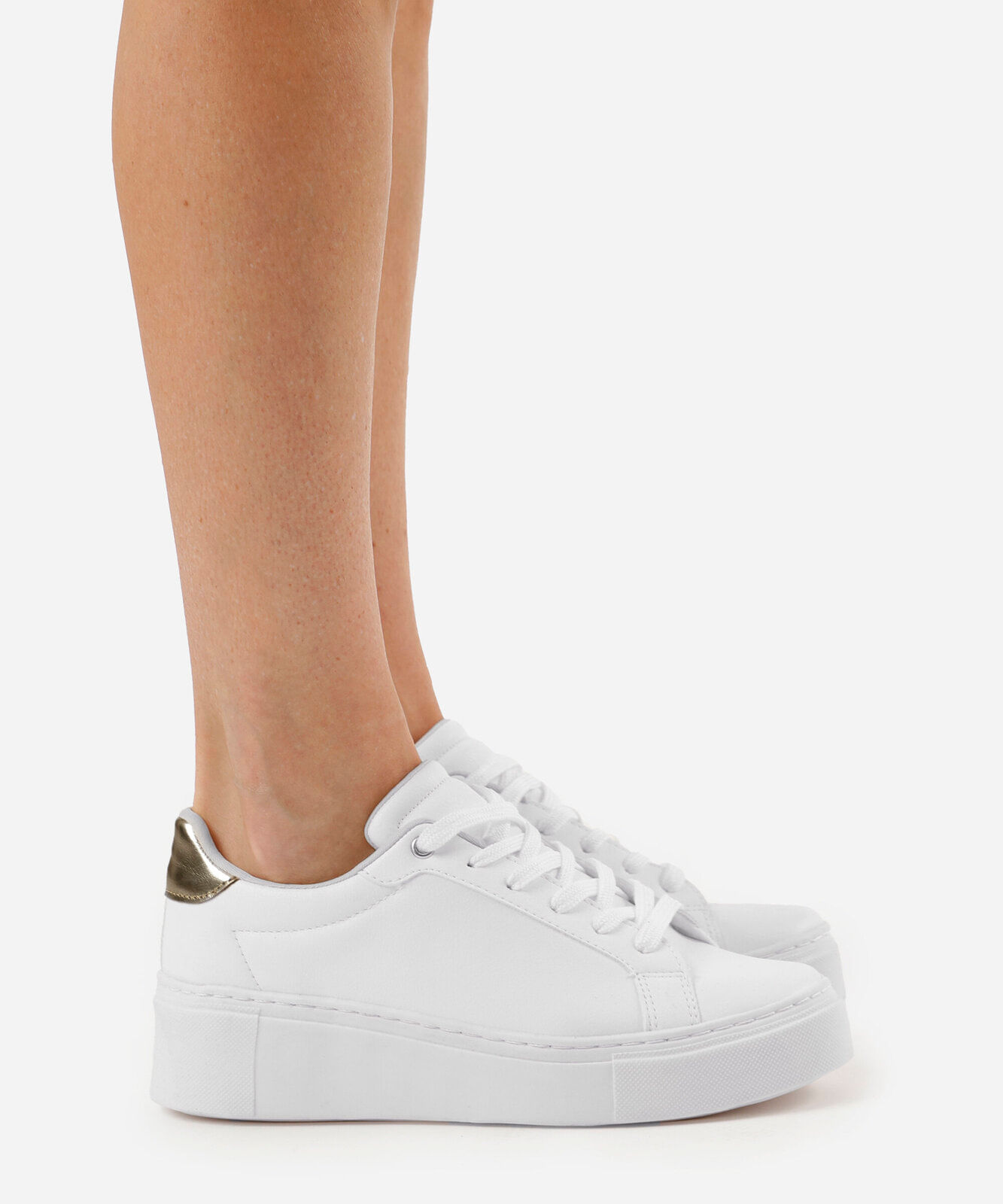 tênis feminino casual flatform com detalhes branco