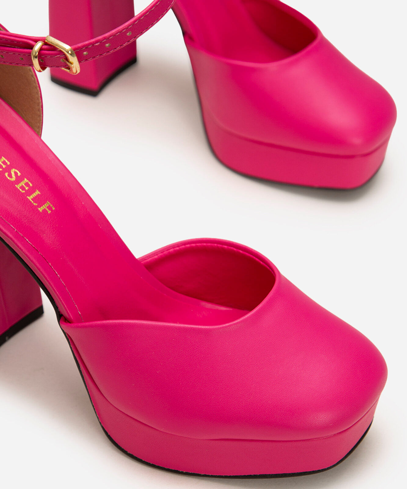 scarpin meia pata oneself rosa