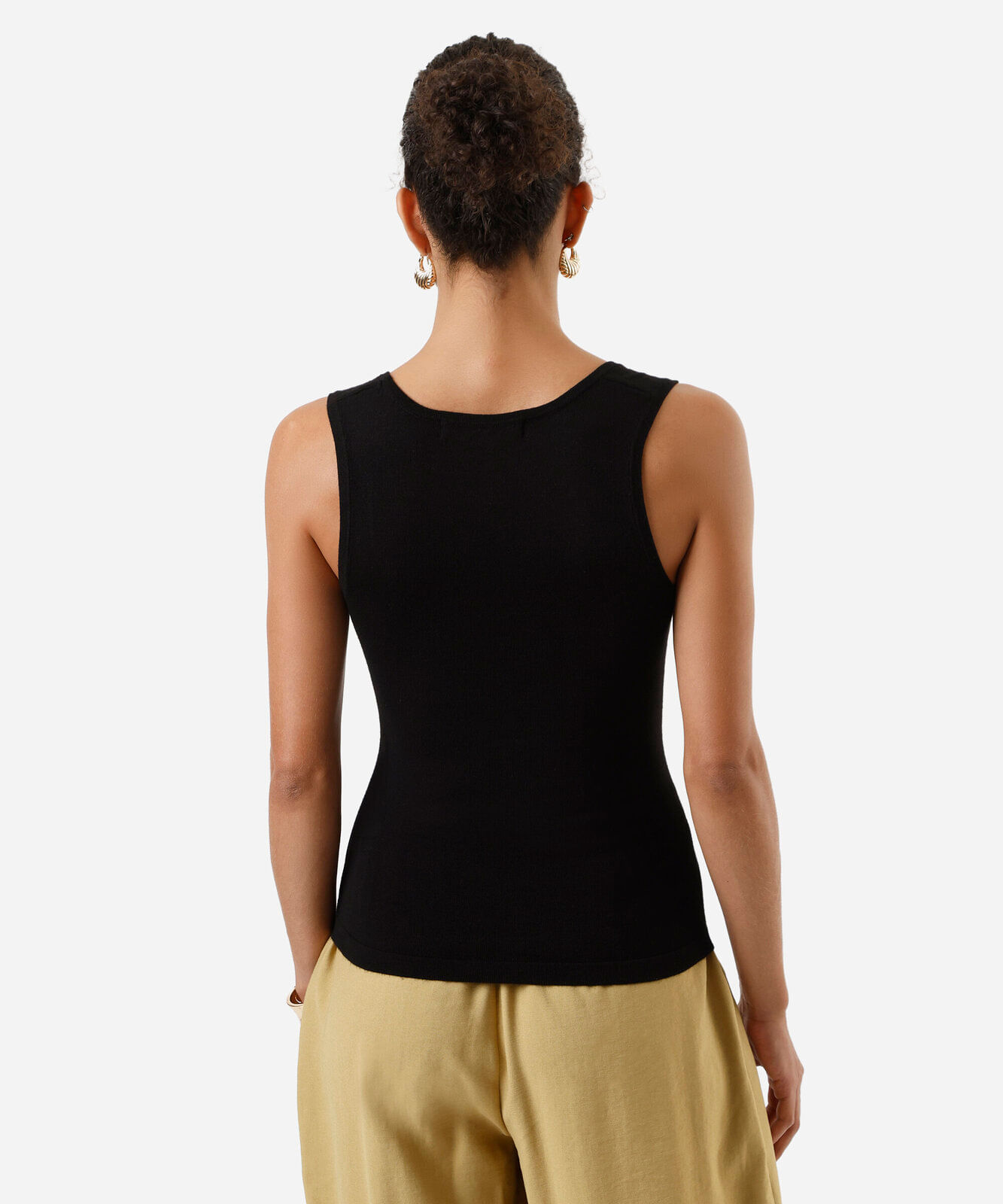 regata feminina decote u tricot preta