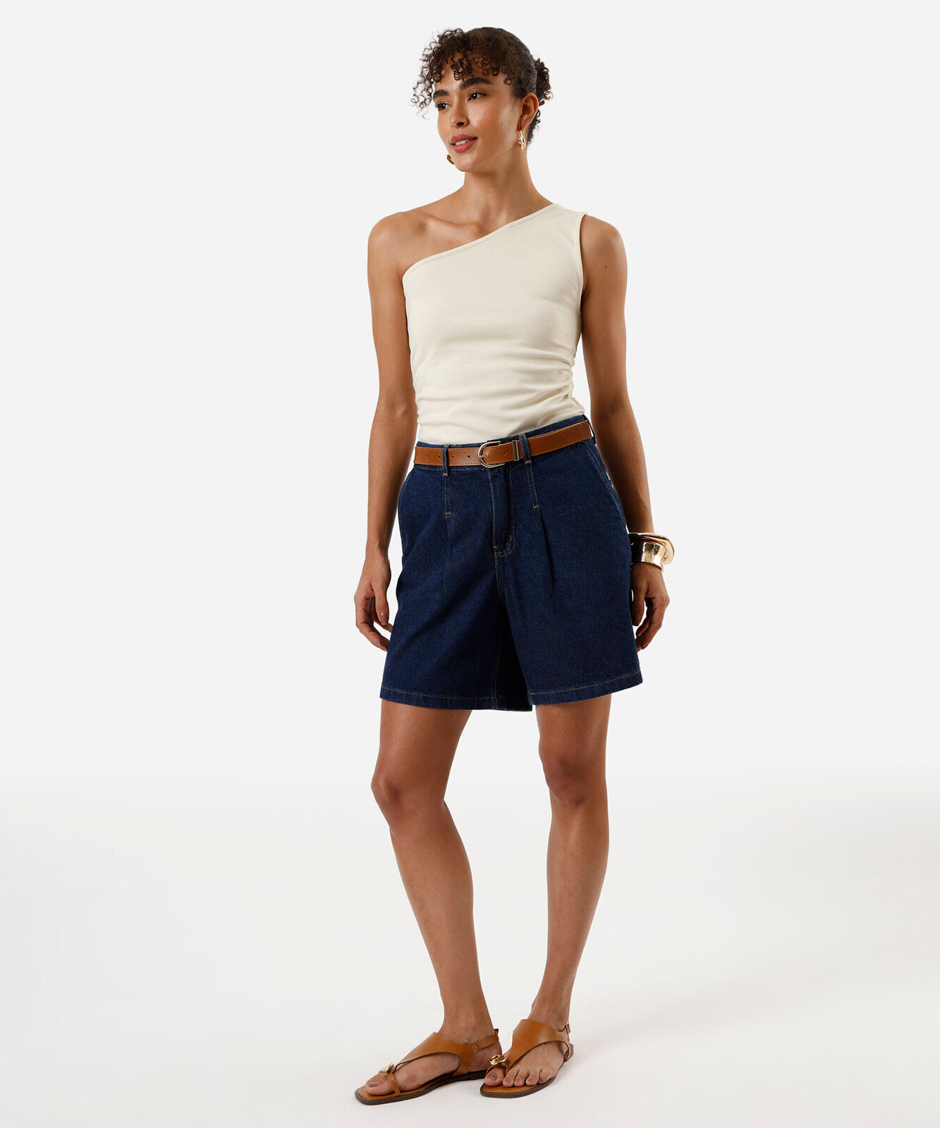 blusa feminina assimétrica franzida bege