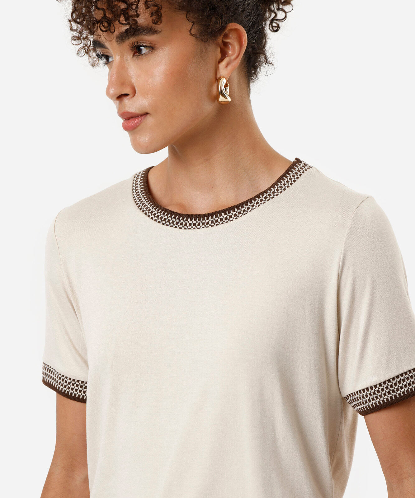 blusa feminina de viscose manga curta bege