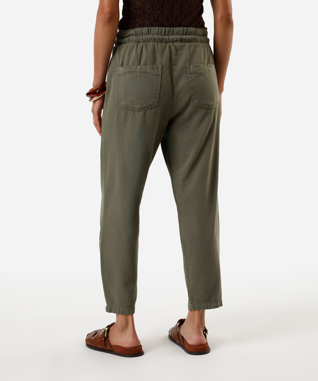 calça feminina clochard com cinto cordão verde