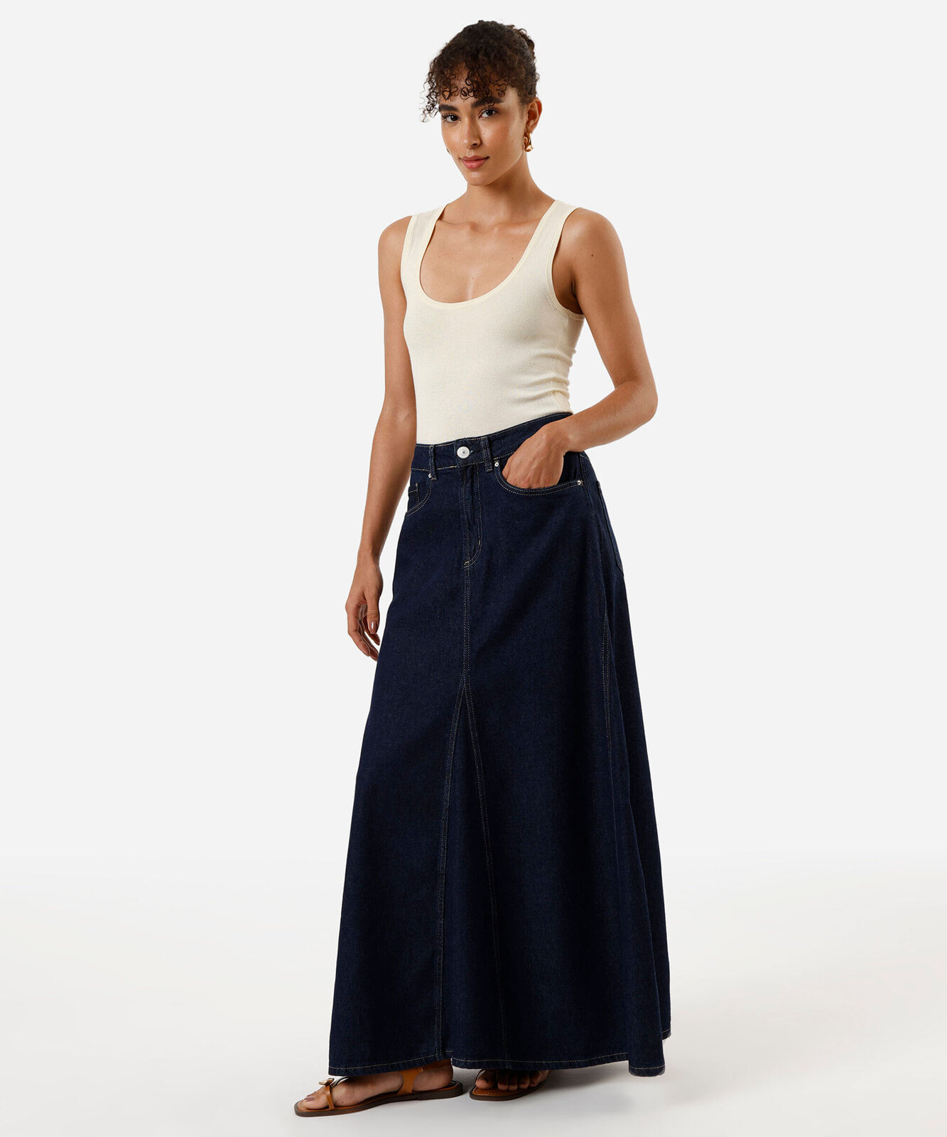 regata feminina decote u tricot bege