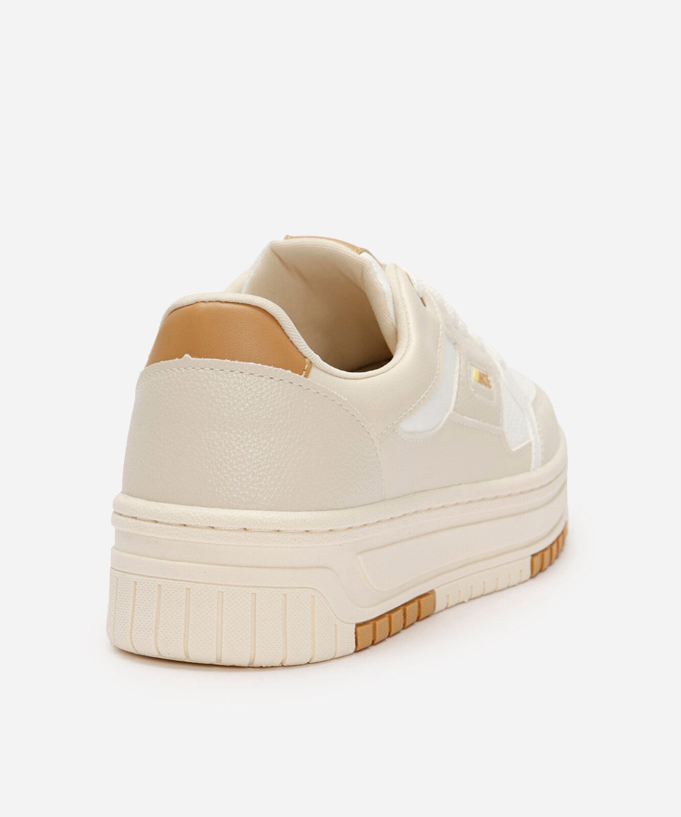 tênis casual flatform com recortes off white