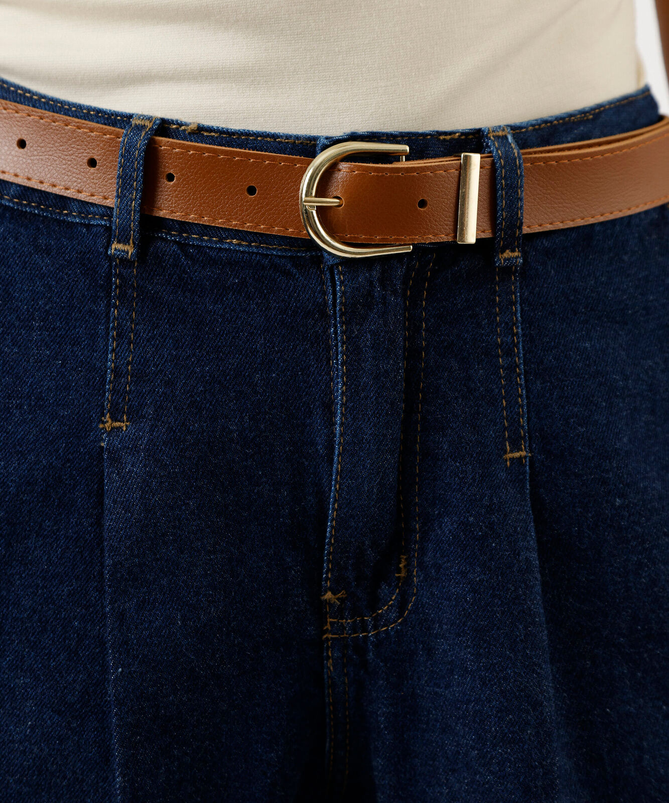 bermuda feminina jeans com cinto azul