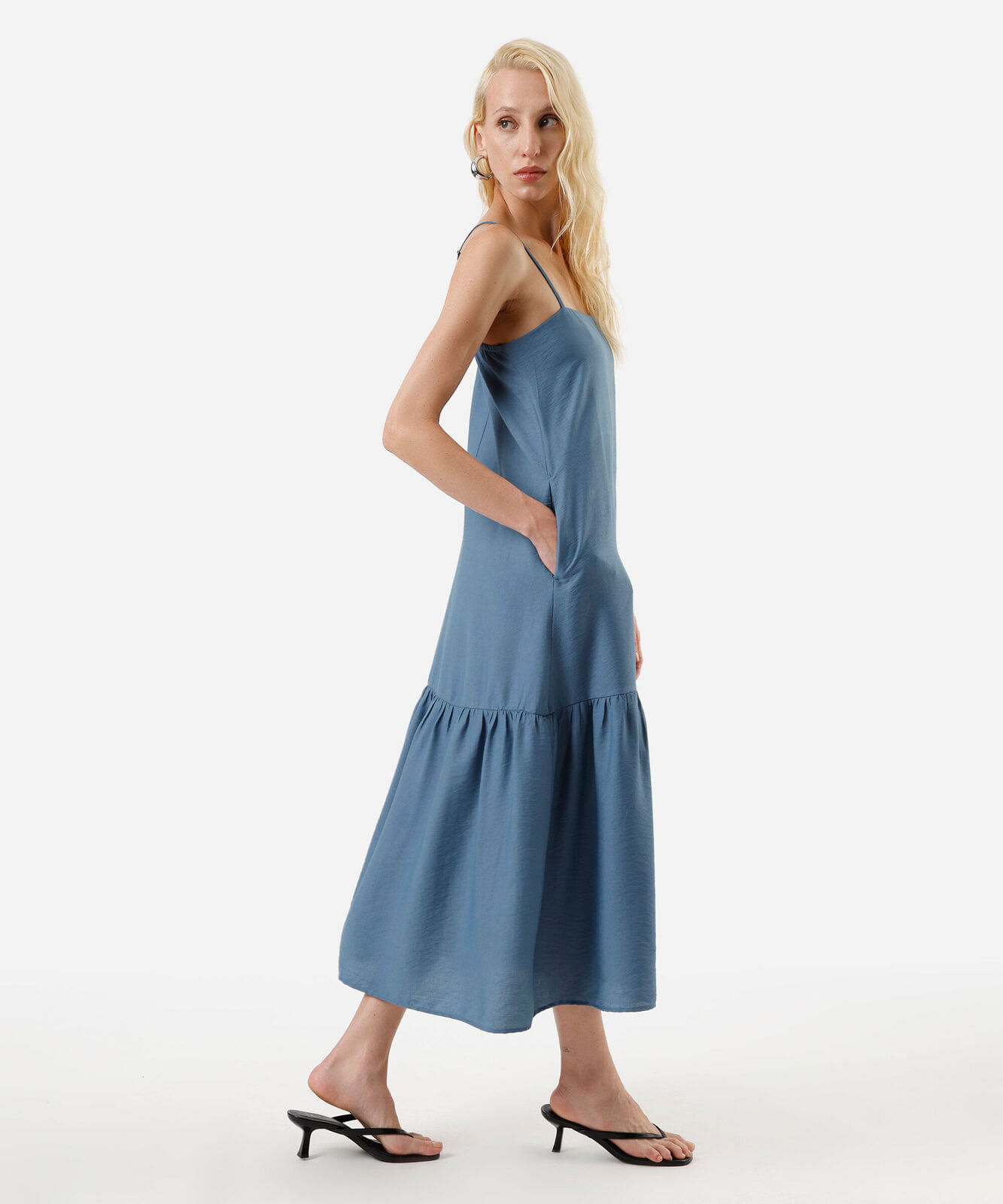 vestido midi feminino de viscose alça fina - azul médio
