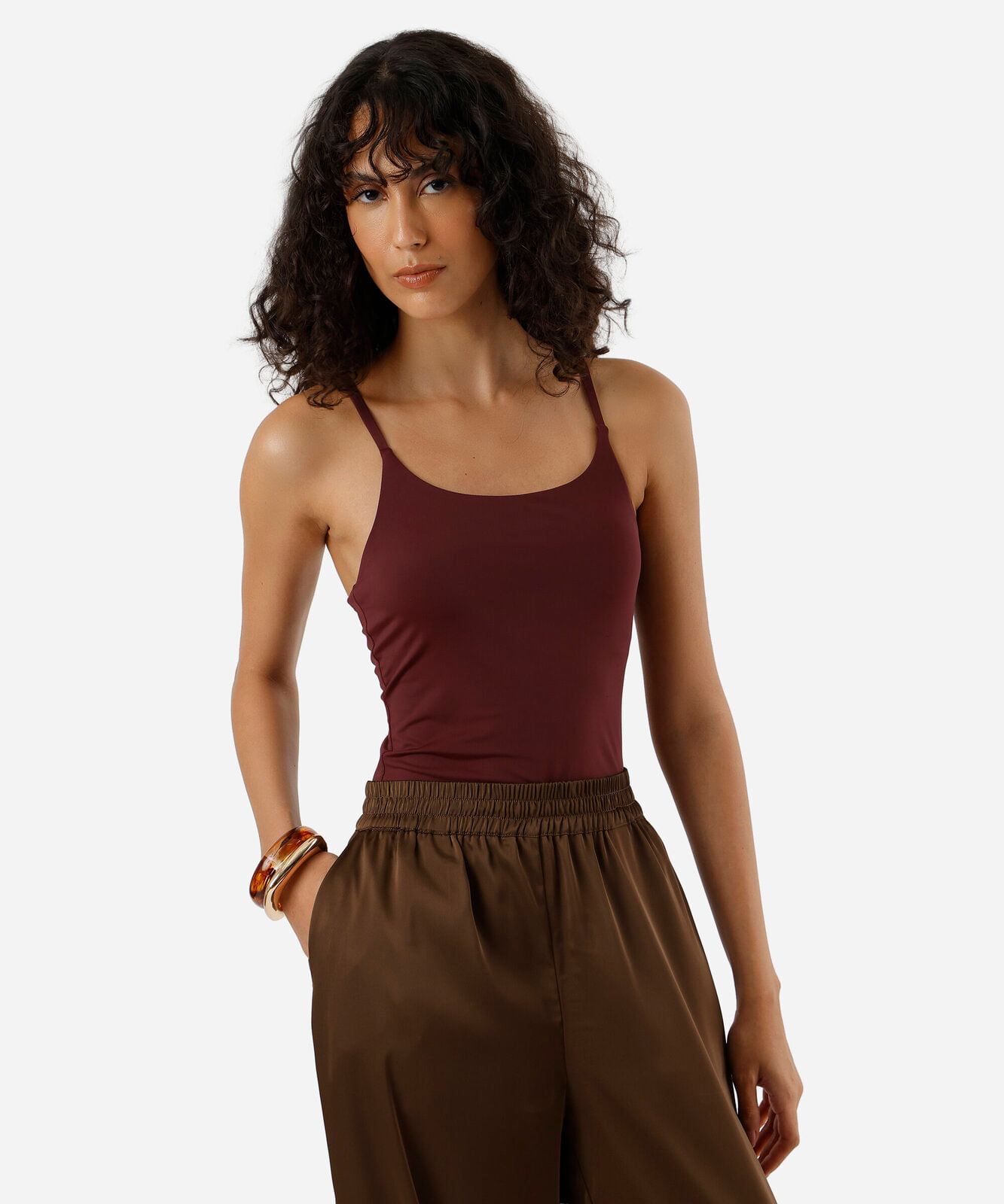 regata básica feminina de poliamida com bojos removíveis vinho