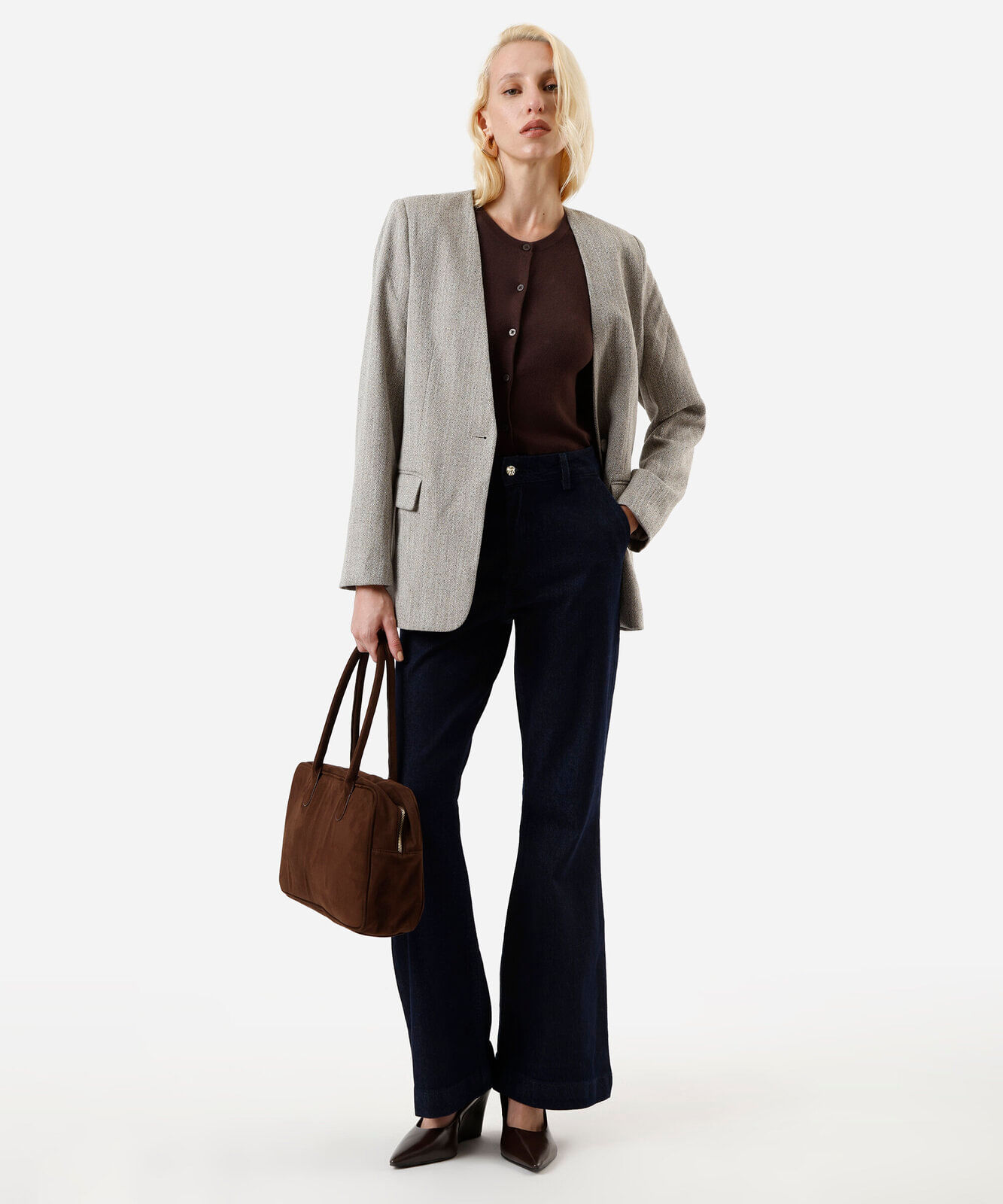 blazer de alfaiataria feminino decote v bege