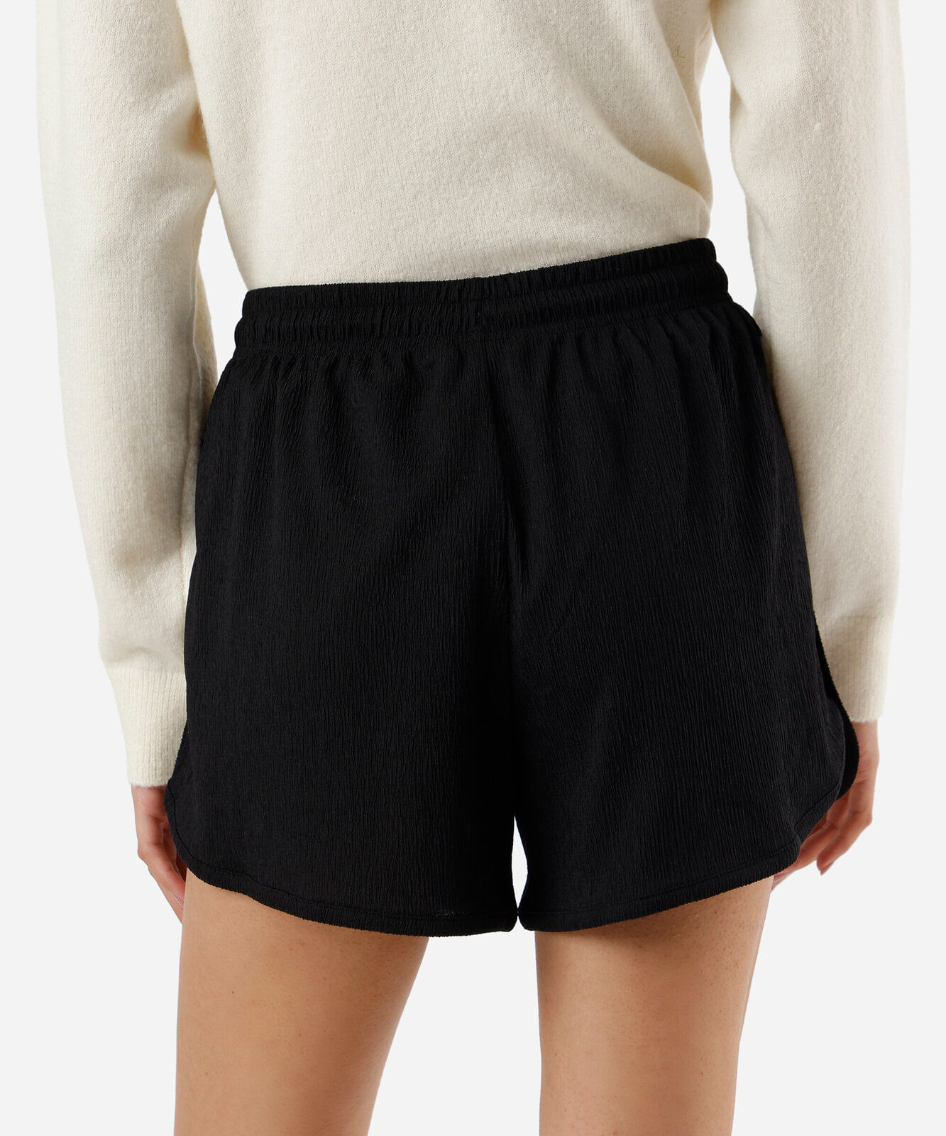 short básico feminino texturizado cós elástico preto