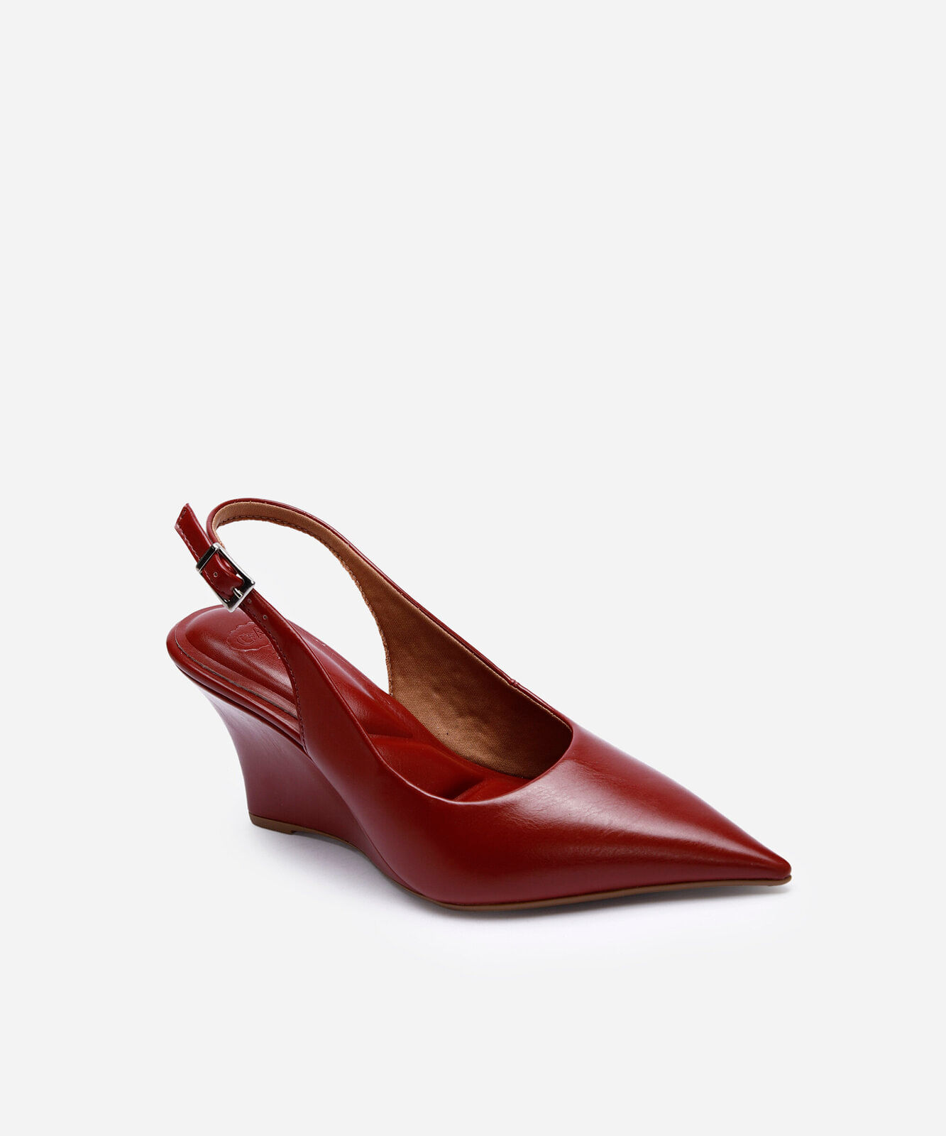 scarpin anabela slingback com bico fino vermelho