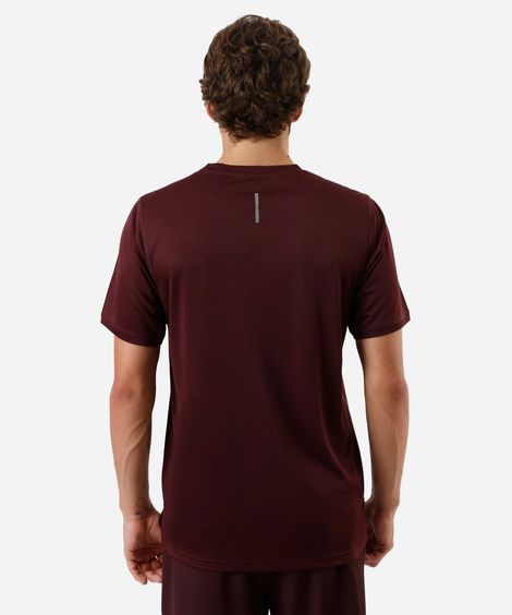camiseta masculina quadriculada esportiva vinho