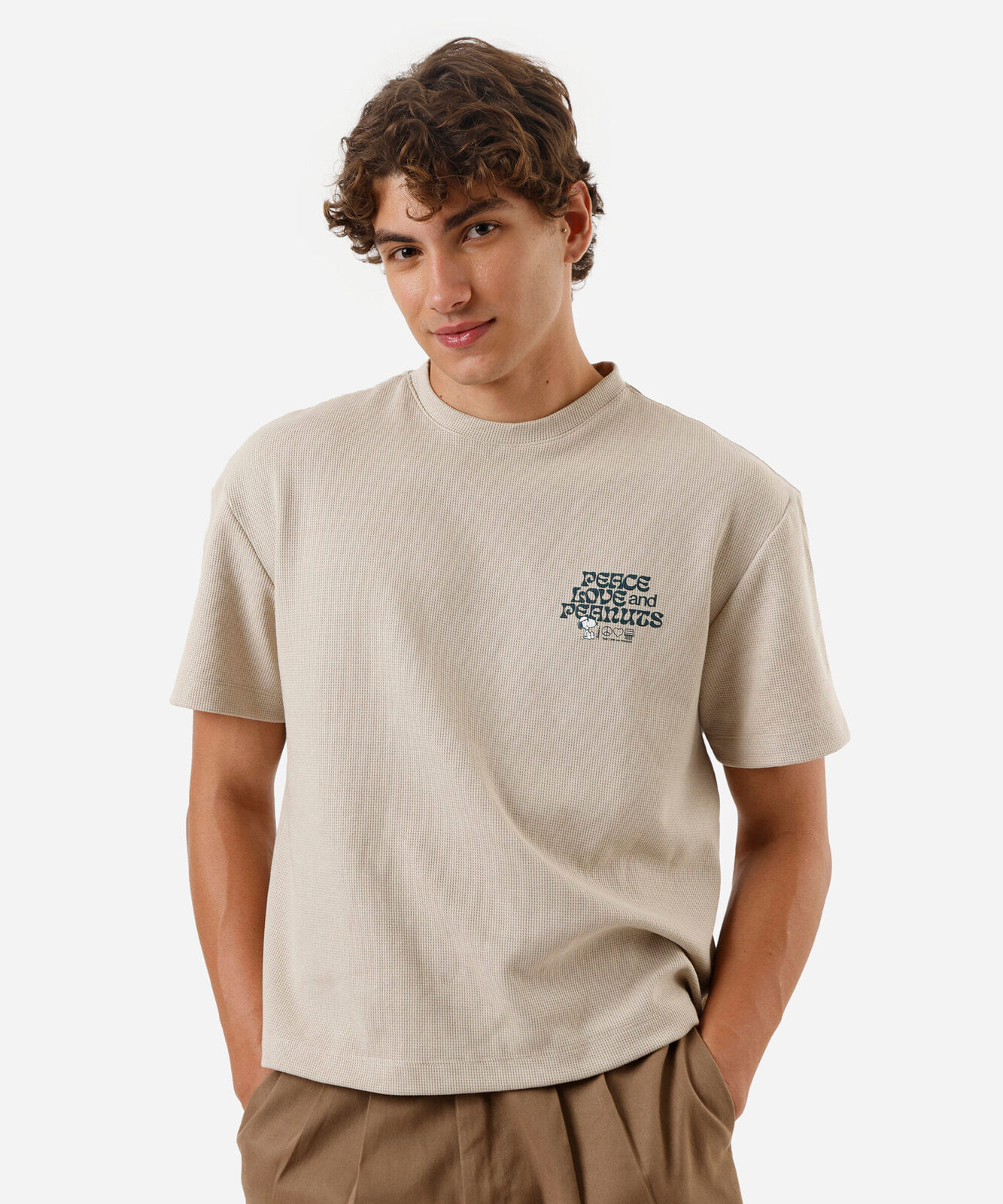 camiseta masculina texturizada snoopy bege