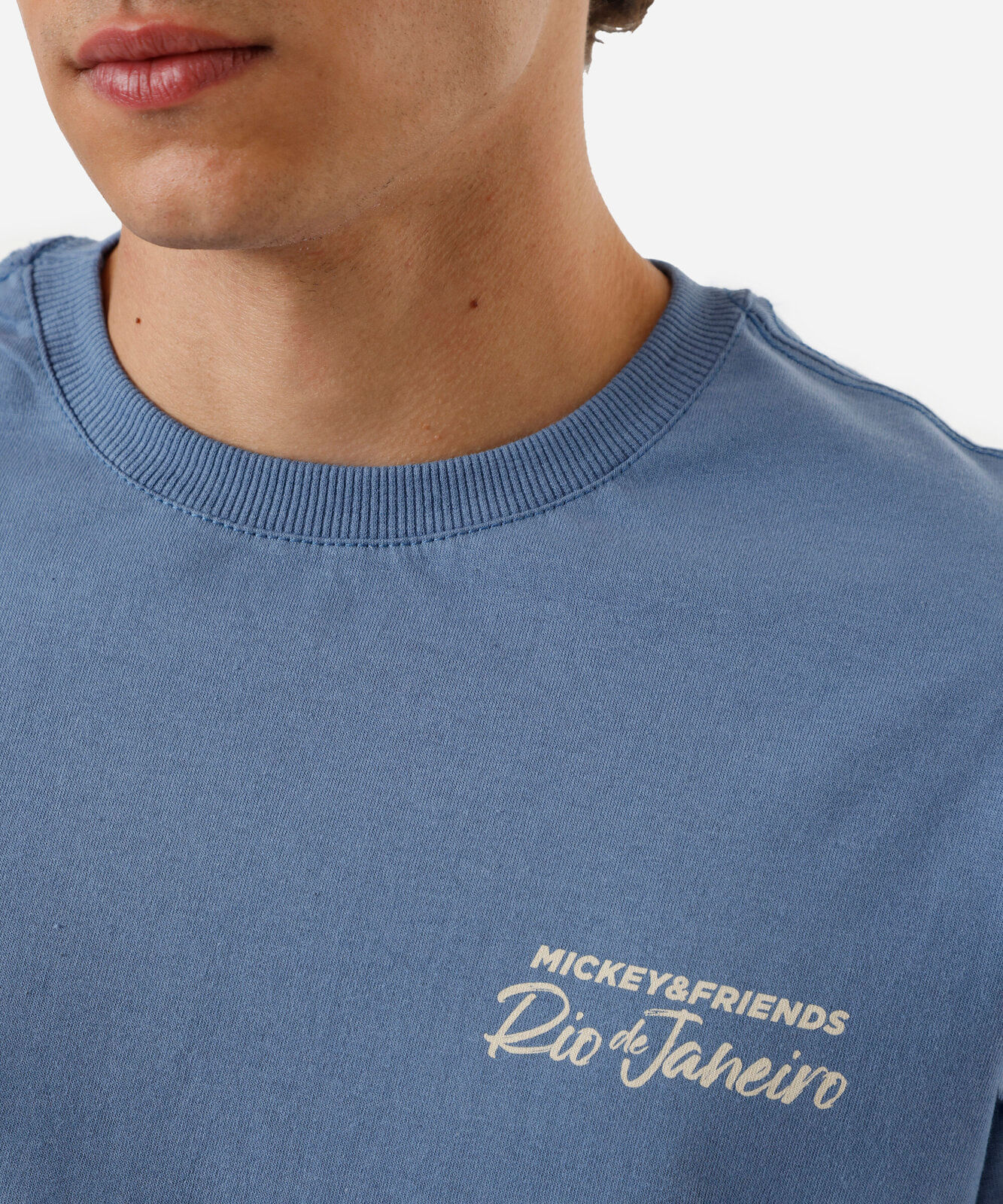 camiseta masculina em algodão turma do mickey rio de janeiro azul