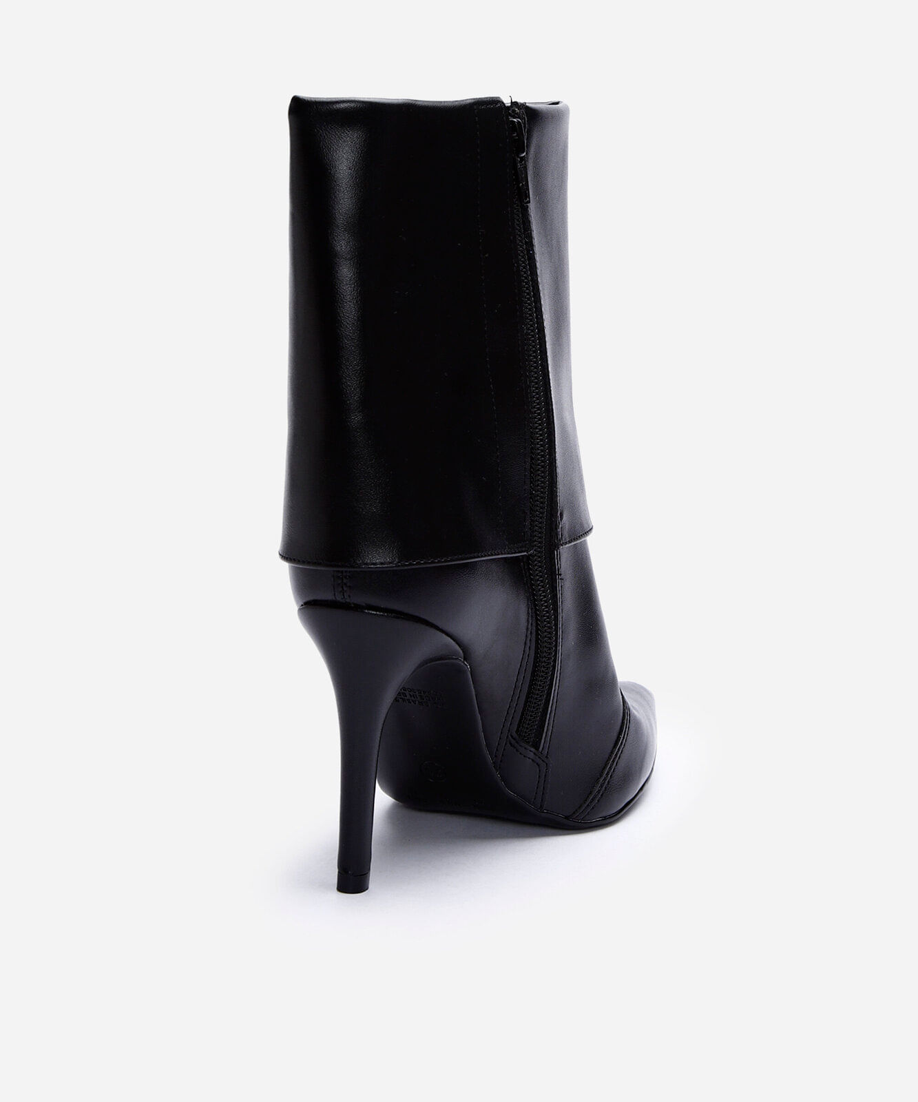 bota cano médio bico fino salto alto preta