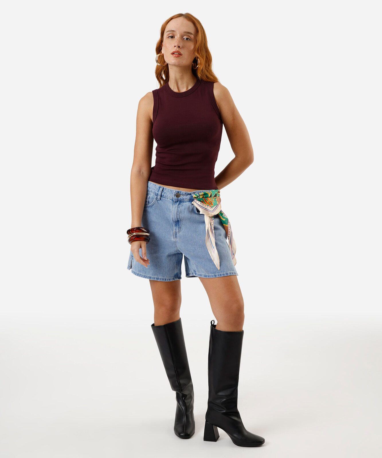 bermuda mom feminina jeans cintura média azul